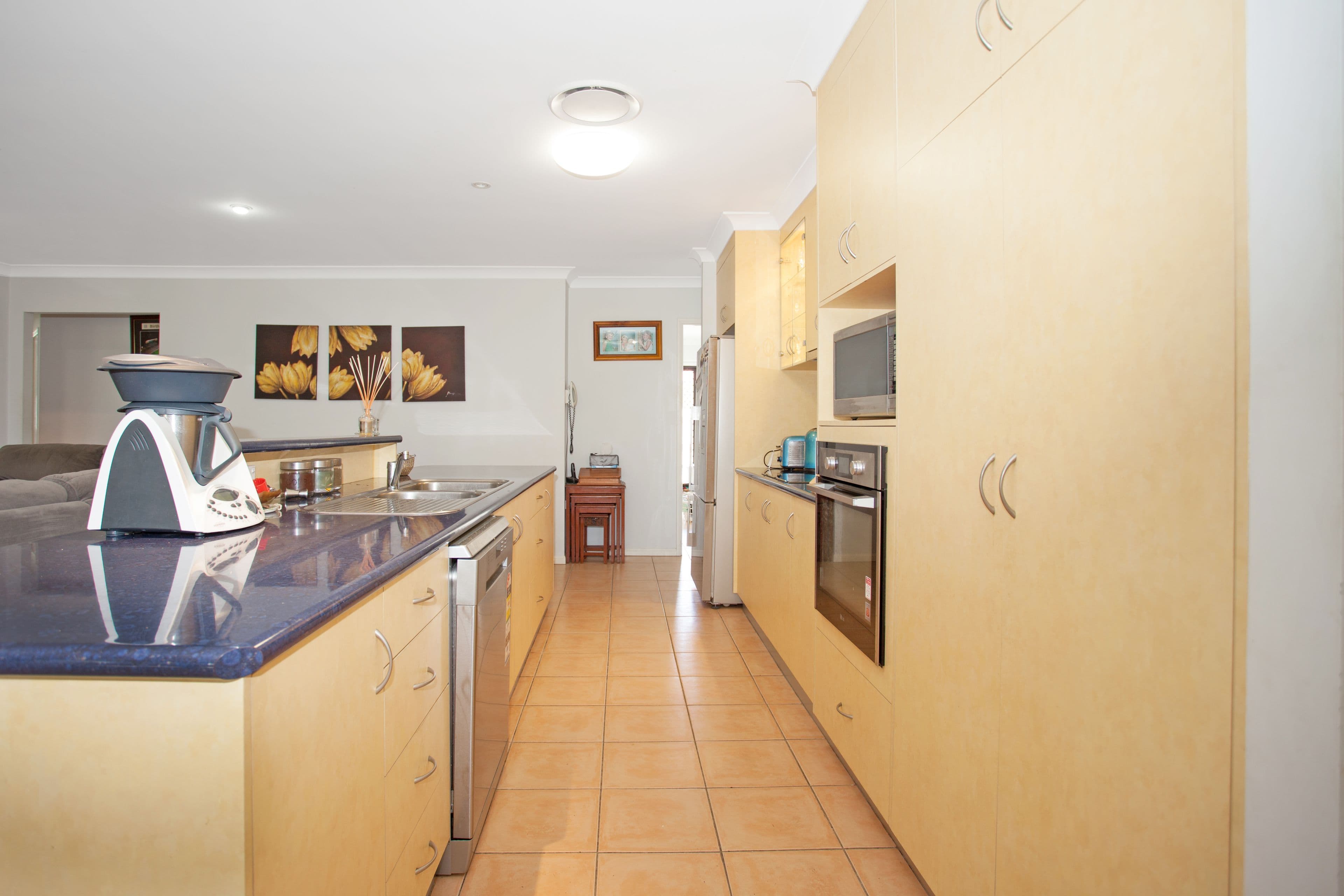 15 Gingham Street, Glenella QLD 4740, Glenella - Thumbnail 2