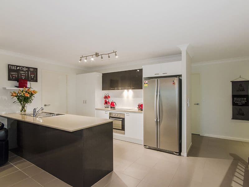 62 Davis Cup Court, Oxenford QLD 4210, Oxenford - Thumbnail 2