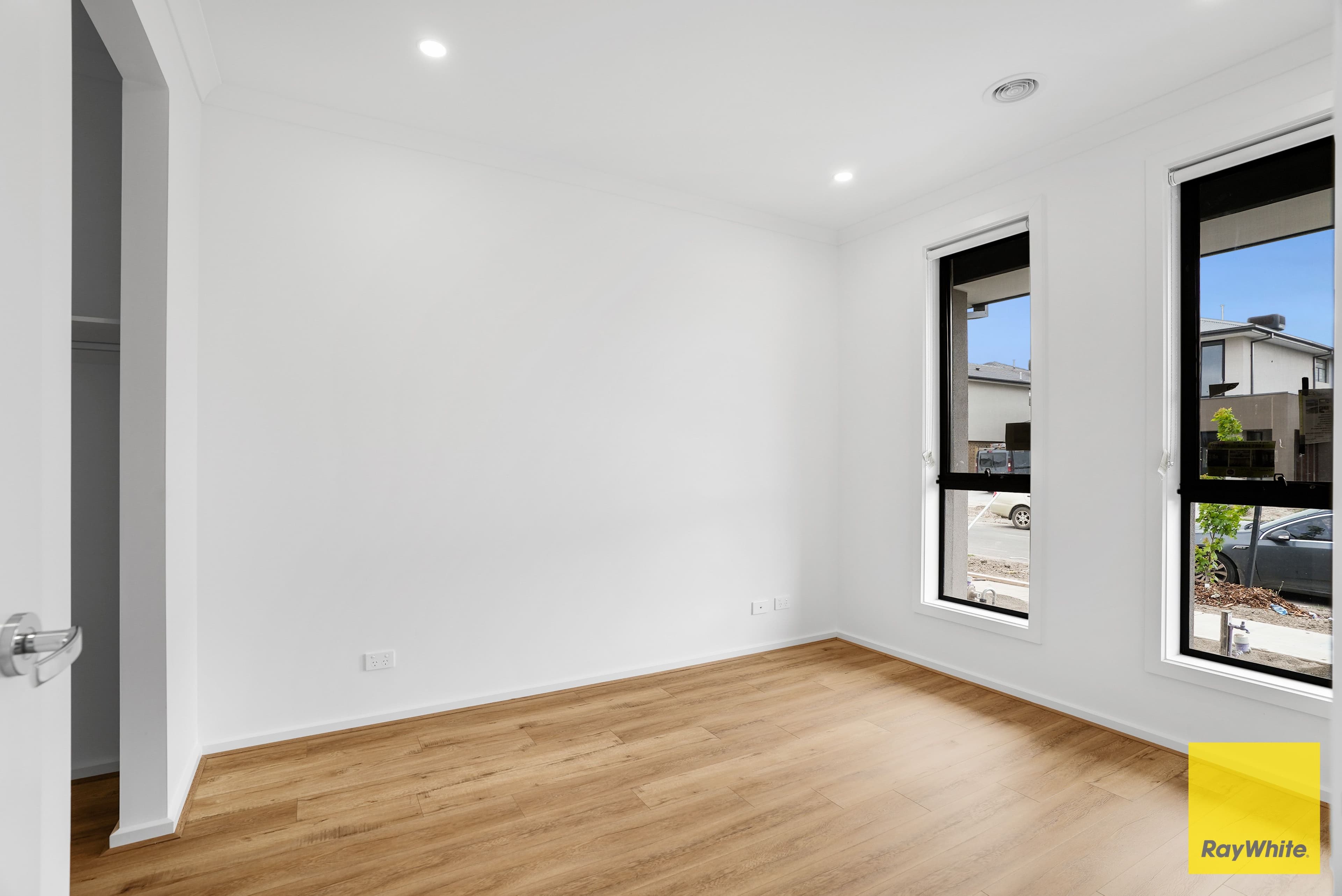 25 Greenwood Road, Donnybrook VIC 3064, Donnybrook - Thumbnail 2
