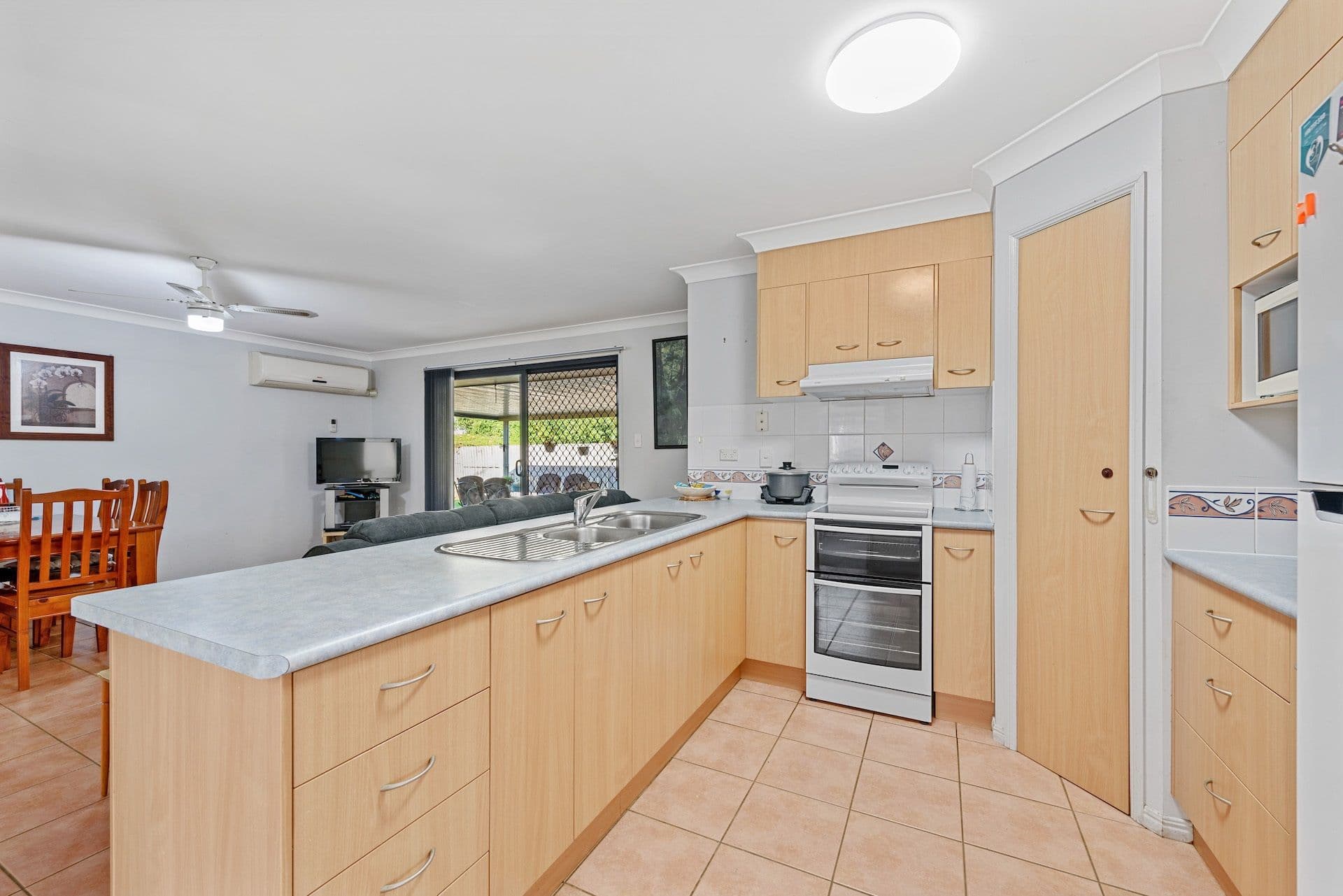 11 Judith Street, Bray Park QLD 4500, Bray Park - Thumbnail 3