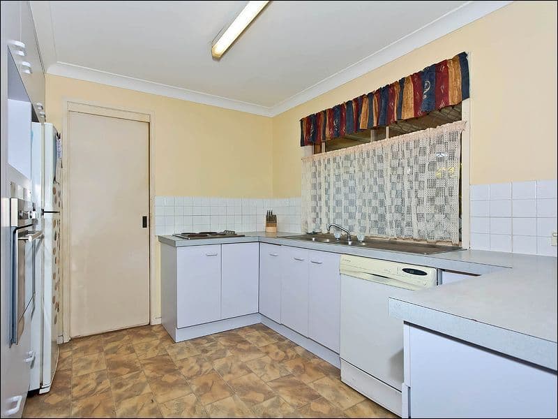 49 Cochrane Street, Alexandra Hills QLD 4161, Alexandra Hills - Thumbnail 3