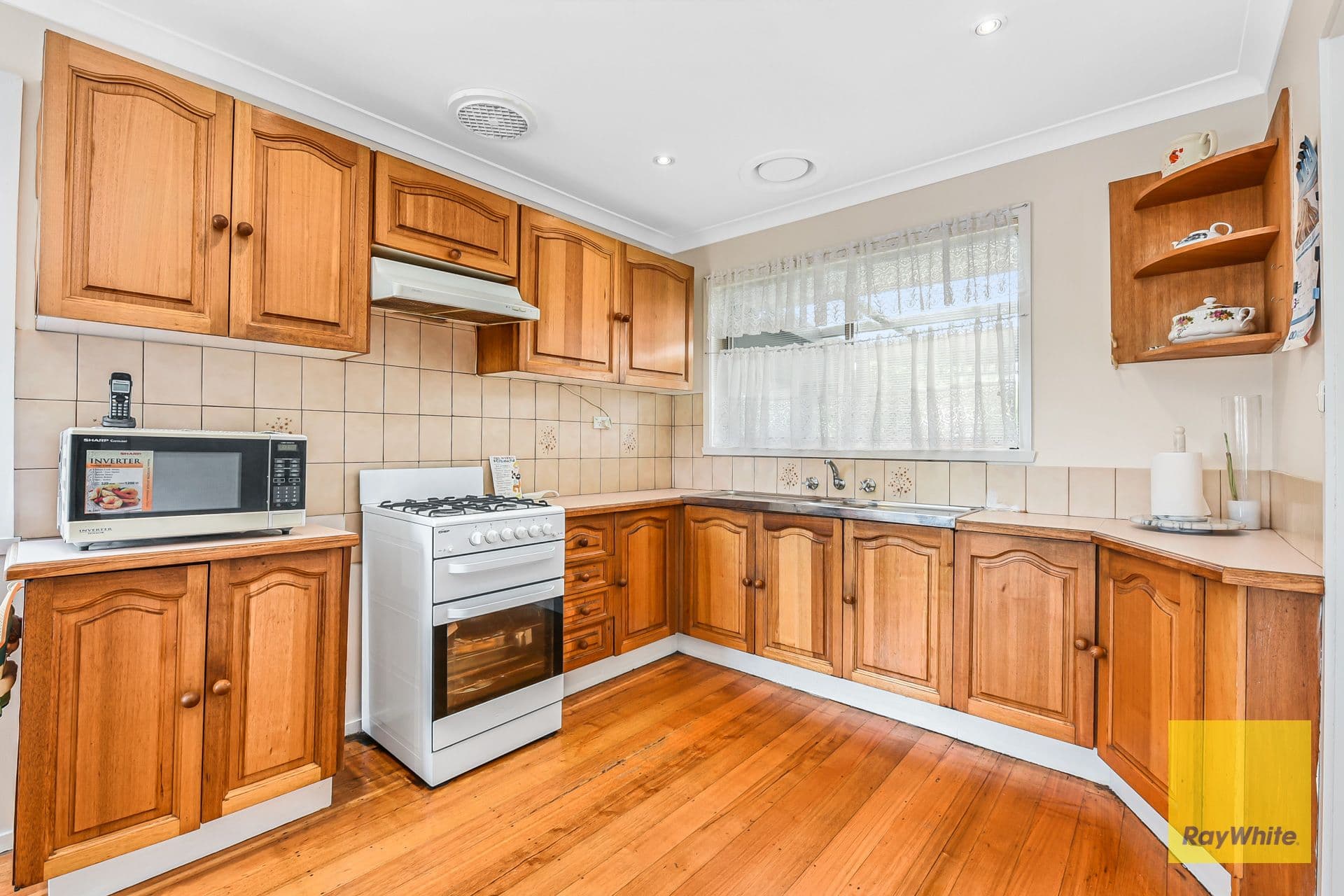 31 Holly Avenue, Dandenong North VIC 3175, Dandenong North - Thumbnail 5