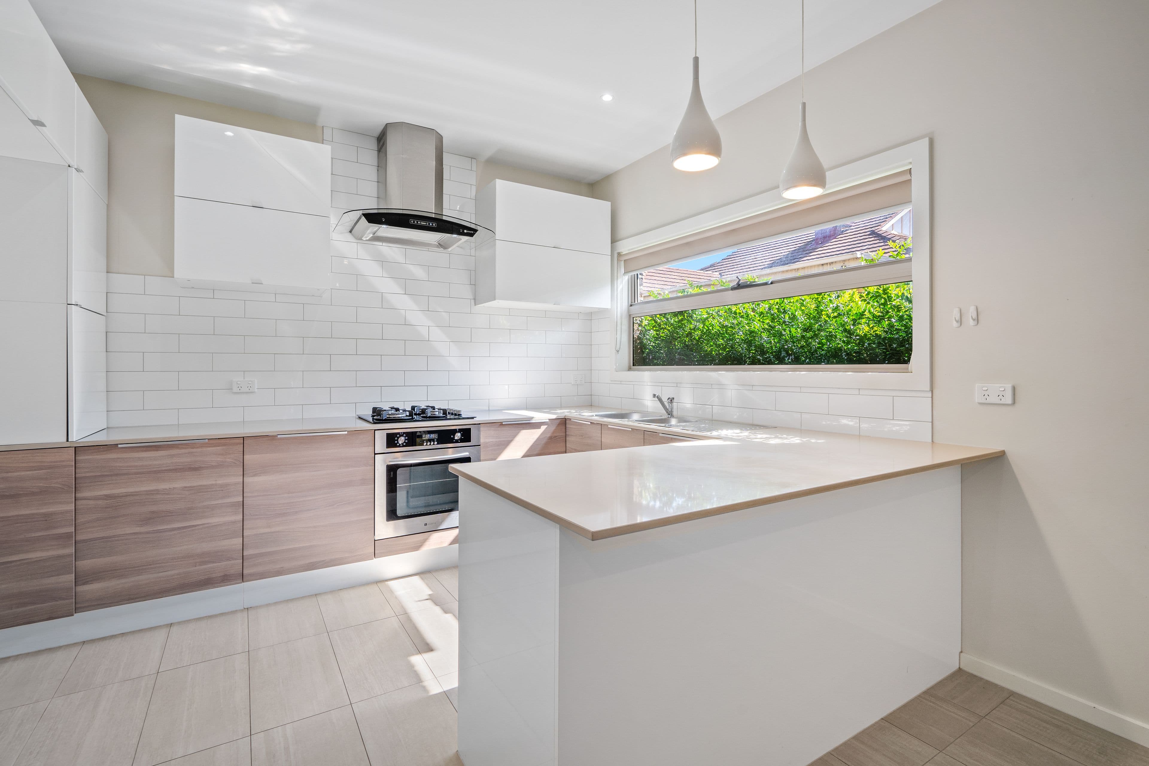 33 McGlynn Avenue, South Morang VIC 3752, South Morang - Thumbnail 2