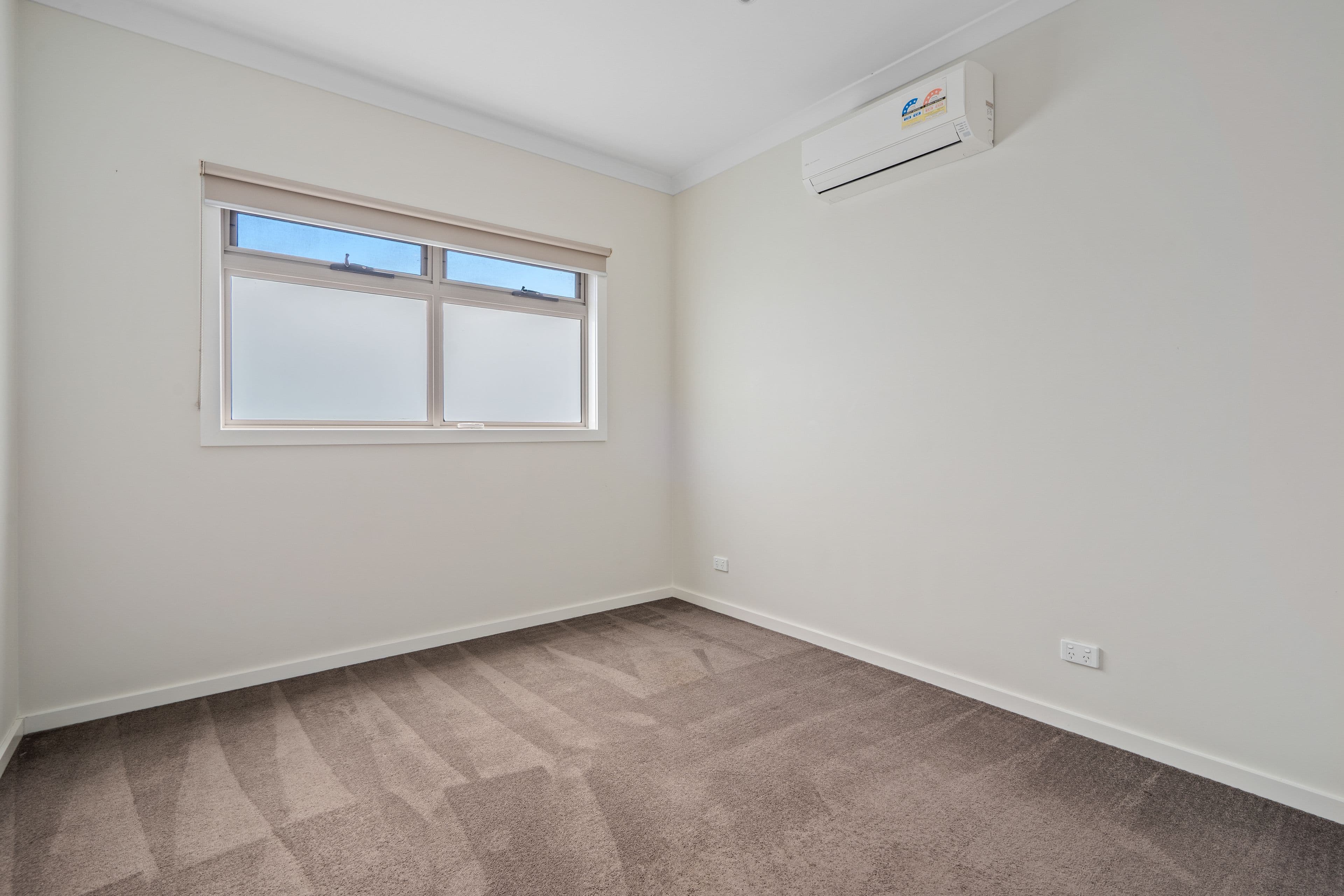 33 McGlynn Avenue, South Morang VIC 3752, South Morang - Thumbnail 5