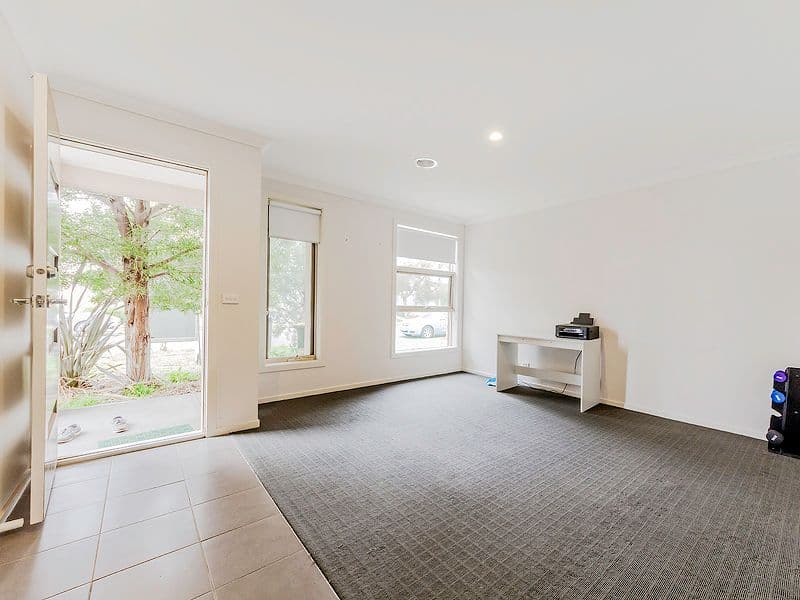 22 Andie Way, Tarneit VIC 3029, Tarneit - Thumbnail 3