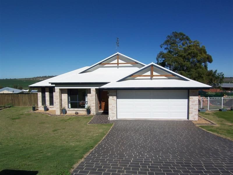 12 Willowview Court, KINGSTHORPE QLD 4400, Kingsthorpe - Image 1