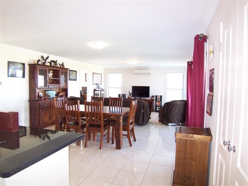 12 Willowview Court, KINGSTHORPE QLD 4400, Kingsthorpe - Thumbnail 3