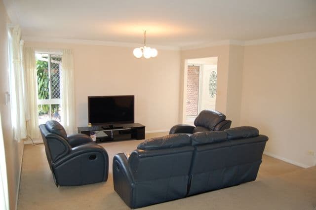 13 Orania Crescent, CALAMVALE QLD 4116, Calamvale - Thumbnail 2