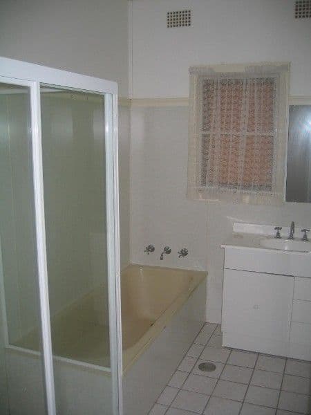 12 Audubon Crescent, GOULBURN NSW 2580, Goulburn - Thumbnail 6