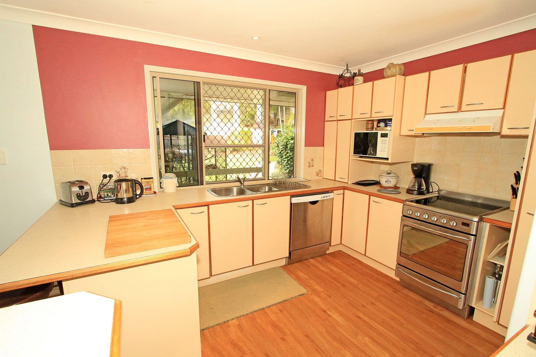 5 Bonito Close, TARANGANBA QLD 4703, Taranganba - Thumbnail 3