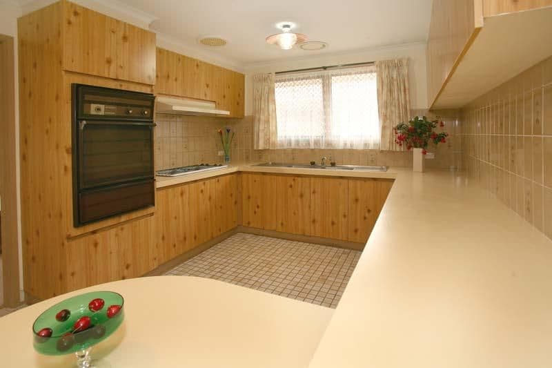 21 Parsons Avenue, GLEN WAVERLEY VIC 3150, Glen Waverley - Thumbnail 2