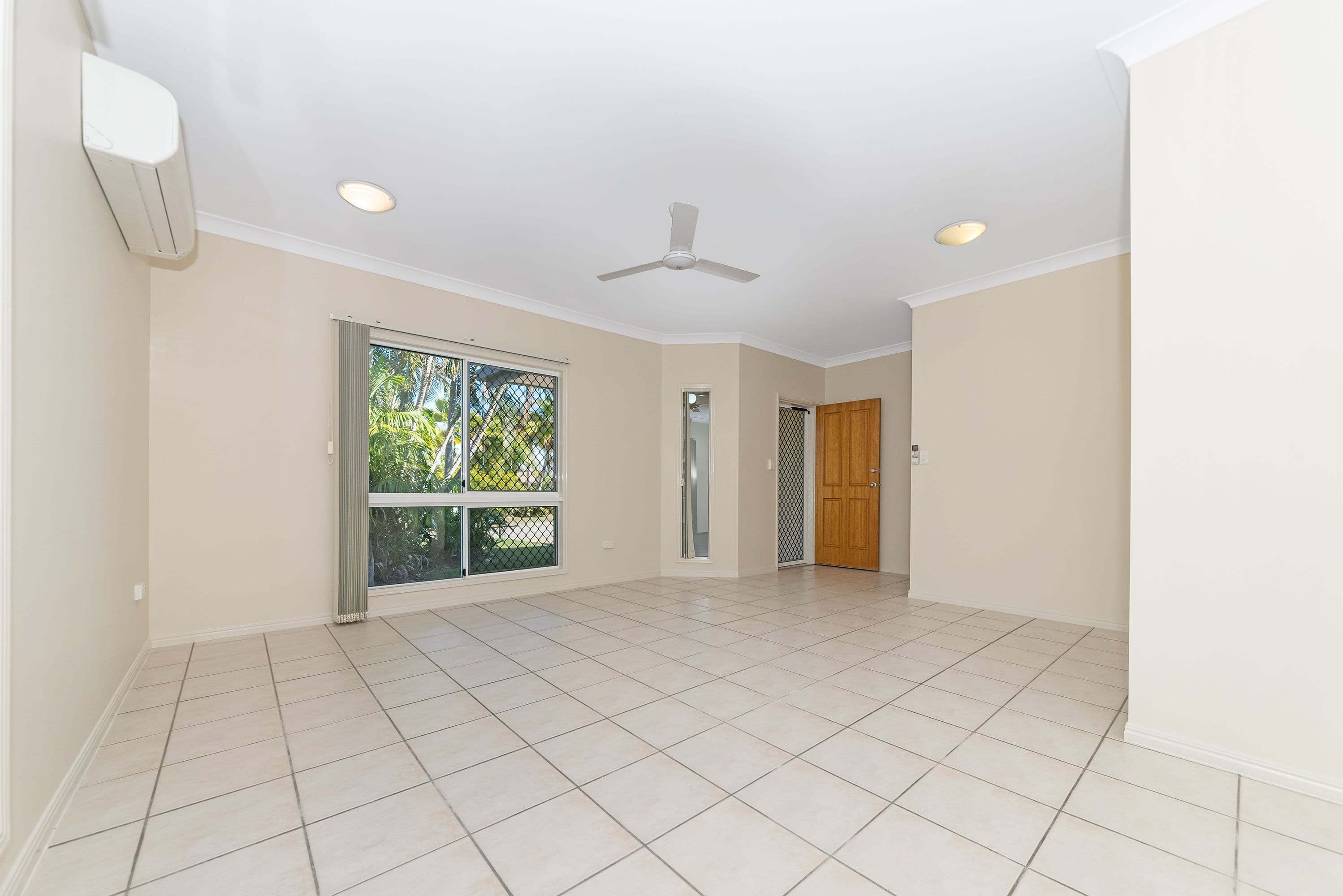 16 Crown Court, Kirwan QLD 4817, Kirwan - Thumbnail 2