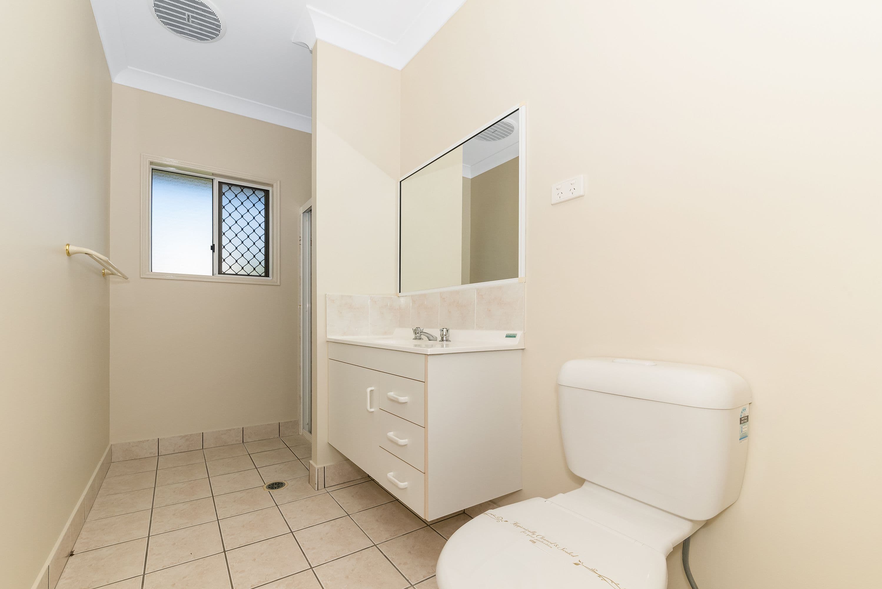 16 Crown Court, Kirwan QLD 4817, Kirwan - Thumbnail 6