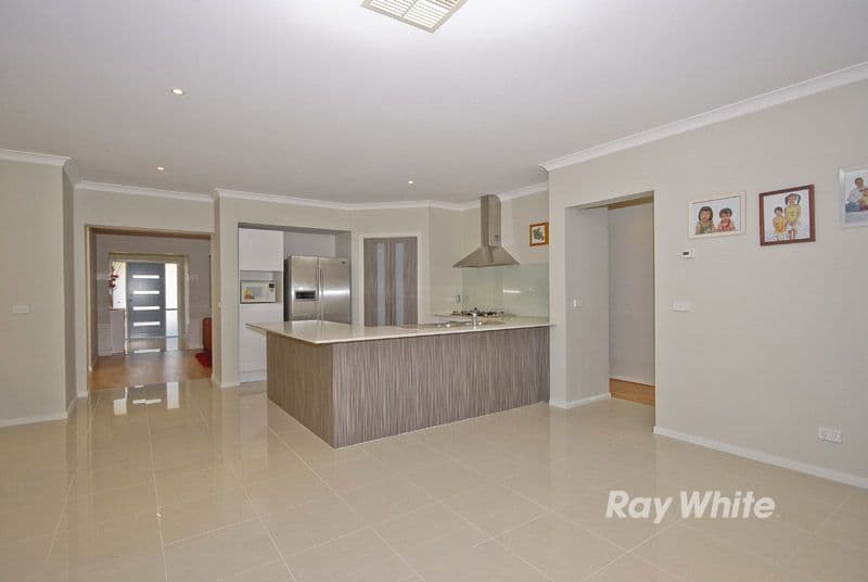 97 Raheen Avenue, WANTIRNA VIC 3152, Wantirna - Image 1