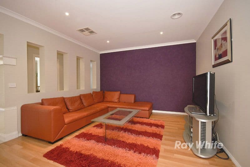 97 Raheen Avenue, WANTIRNA VIC 3152, Wantirna - Thumbnail 3