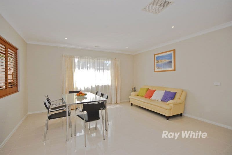 97 Raheen Avenue, WANTIRNA VIC 3152, Wantirna - Thumbnail 5