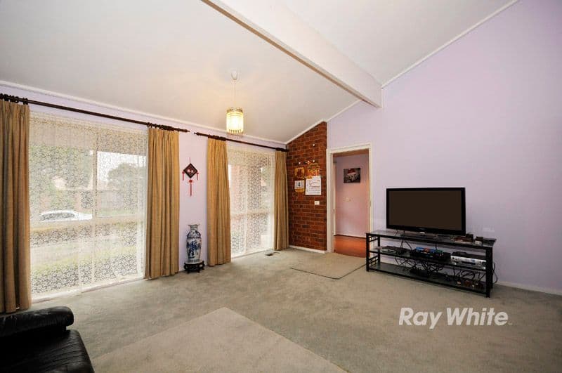 11 Mandala Court, WANTIRNA SOUTH VIC 3152, Wantirna South - Thumbnail 5