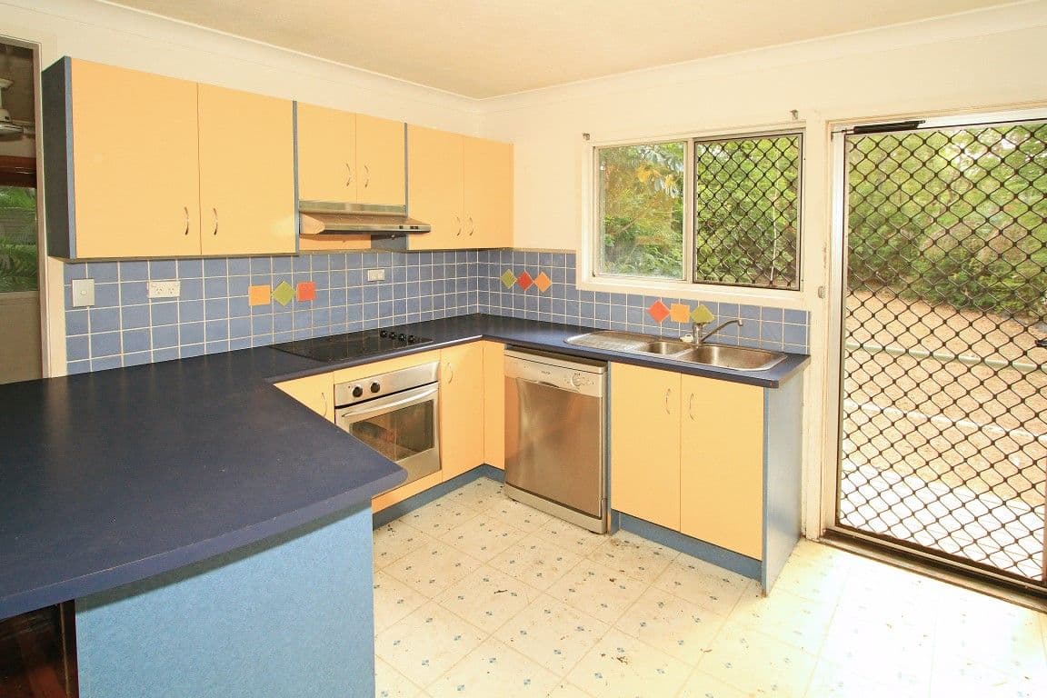 24 Tynan Street, Park Avenue QLD 4701, Park Avenue - Thumbnail 3