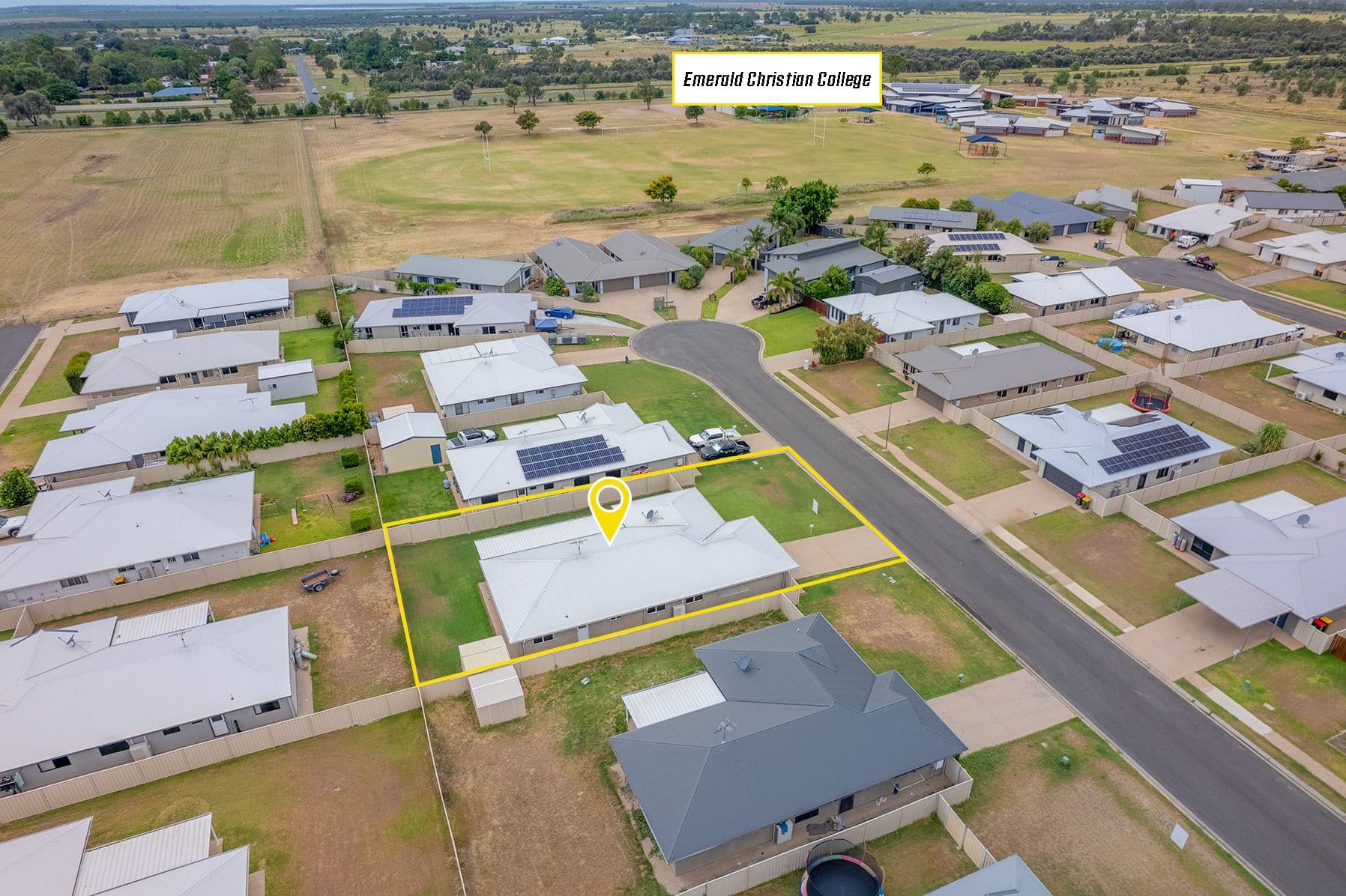 7 Singleton Court, Emerald QLD 4720, Emerald - Thumbnail 2