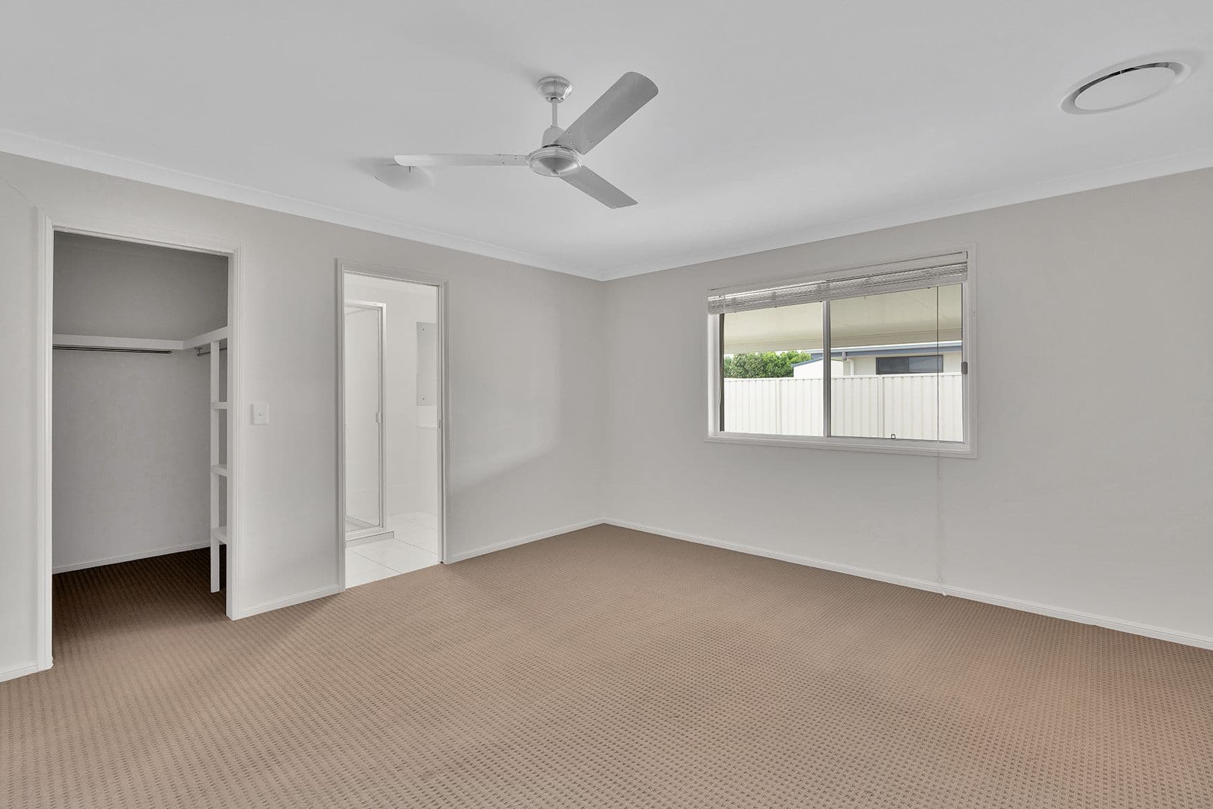 7 Singleton Court, Emerald QLD 4720, Emerald - Thumbnail 7