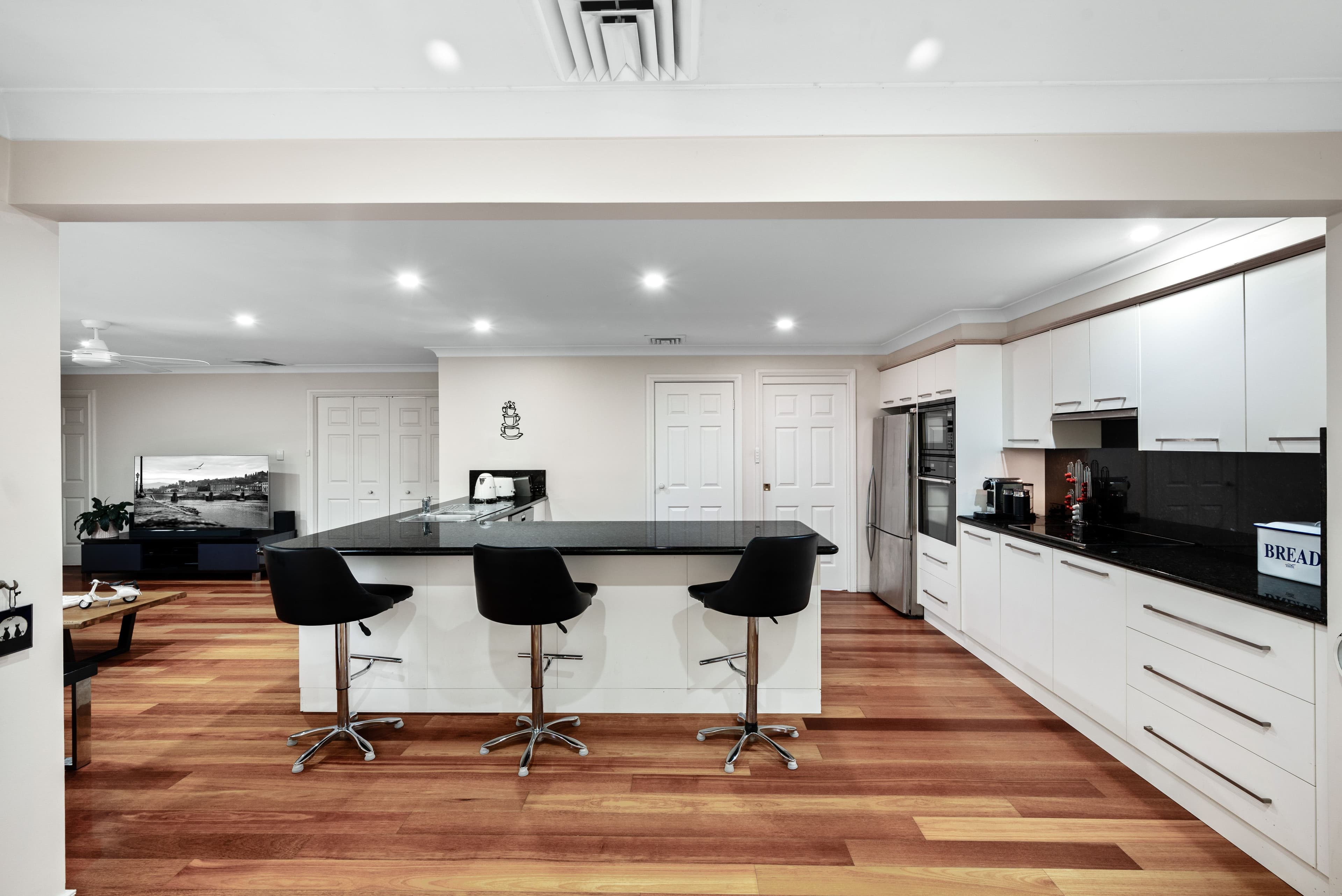 52 Bowman Avenue, Camden South NSW 2570, Camden South - Thumbnail 5
