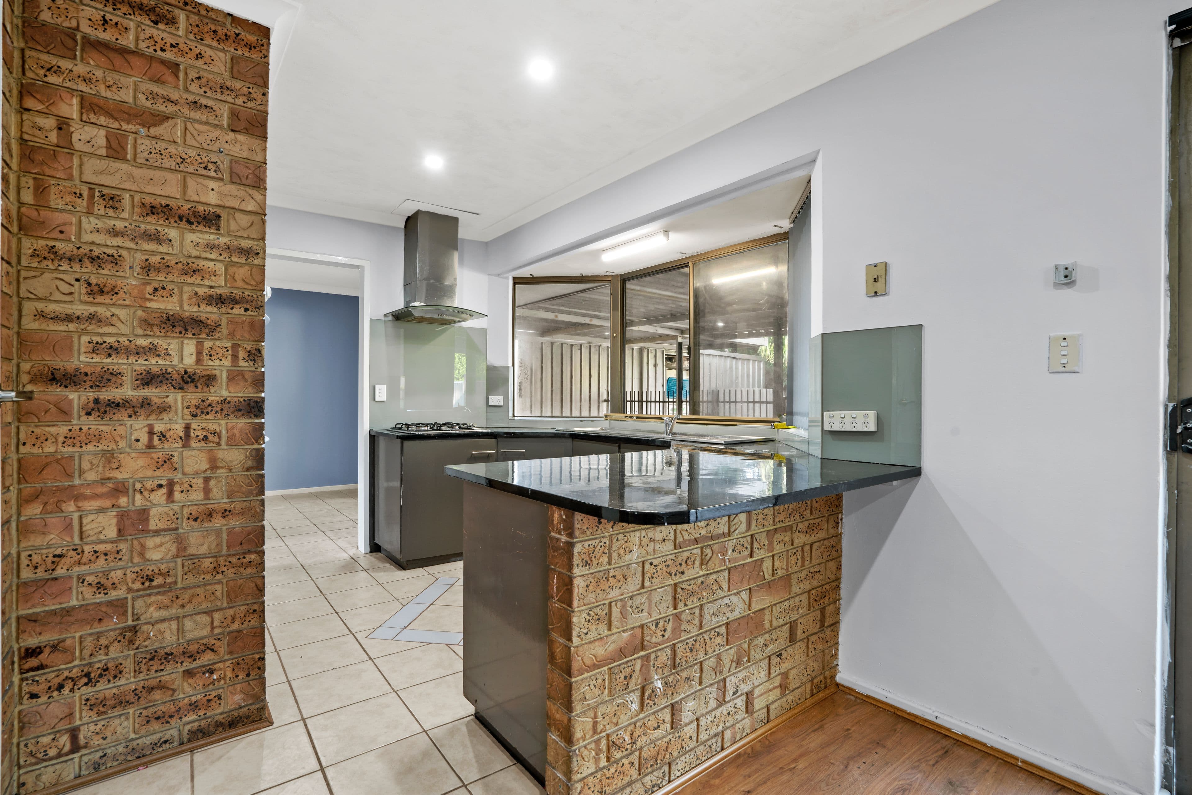29 Heron Court, Camillo WA 6111, Camillo - Thumbnail 4