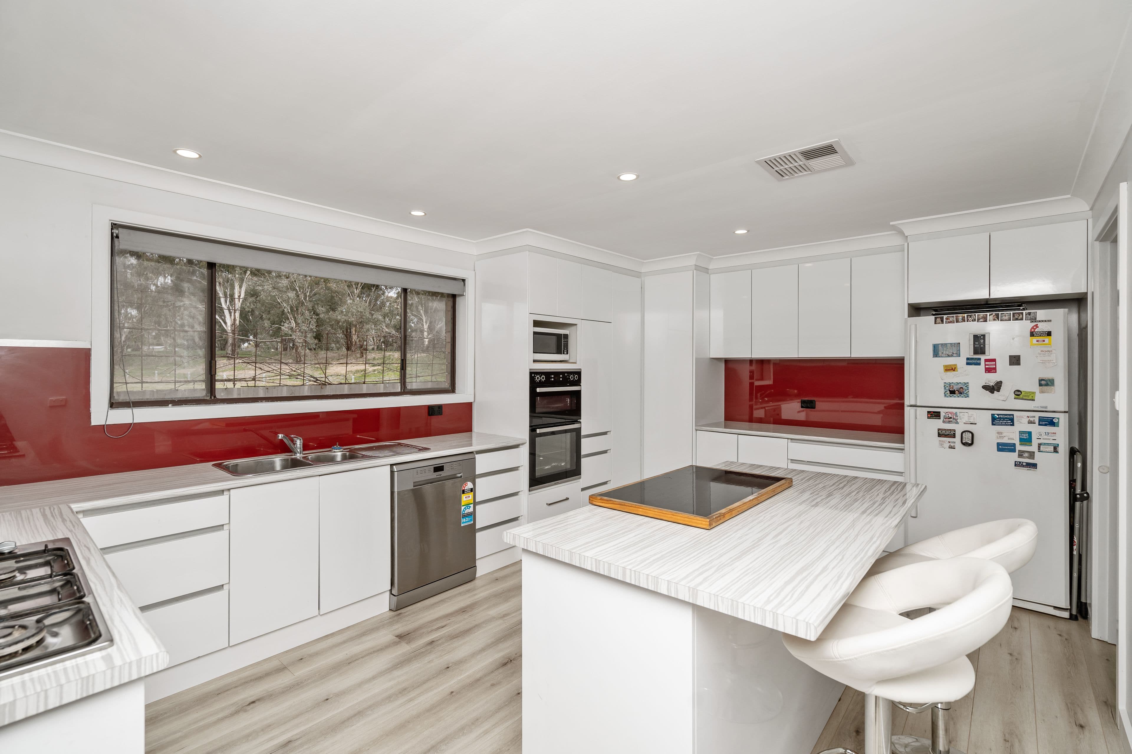 10 Bandera Avenue, Glenfield Park NSW 2650, Glenfield Park - Thumbnail 2