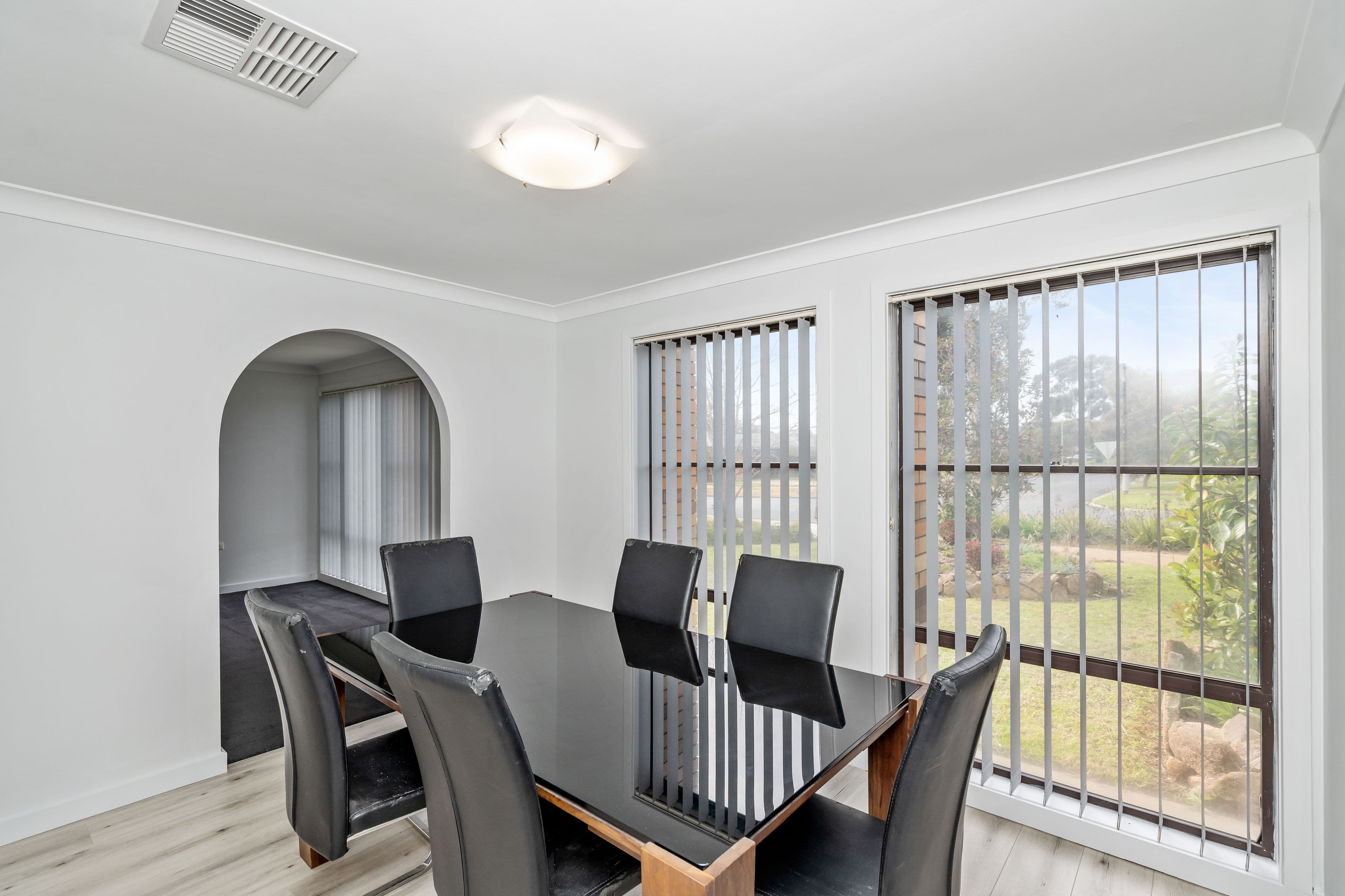10 Bandera Avenue, Glenfield Park NSW 2650, Glenfield Park - Thumbnail 3