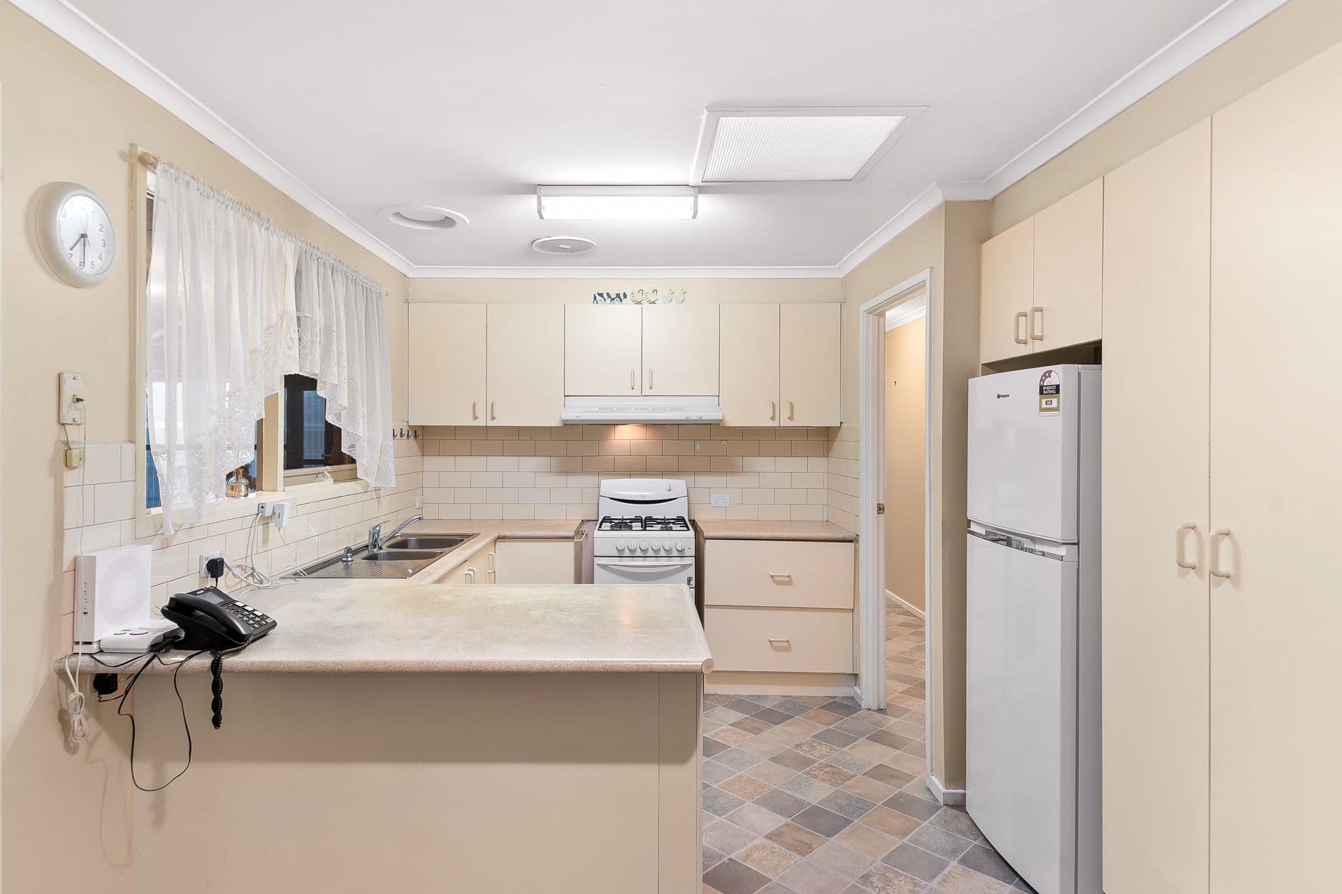 6 Greenlaw Crescent, Berwick VIC 3806, Berwick - Thumbnail 8