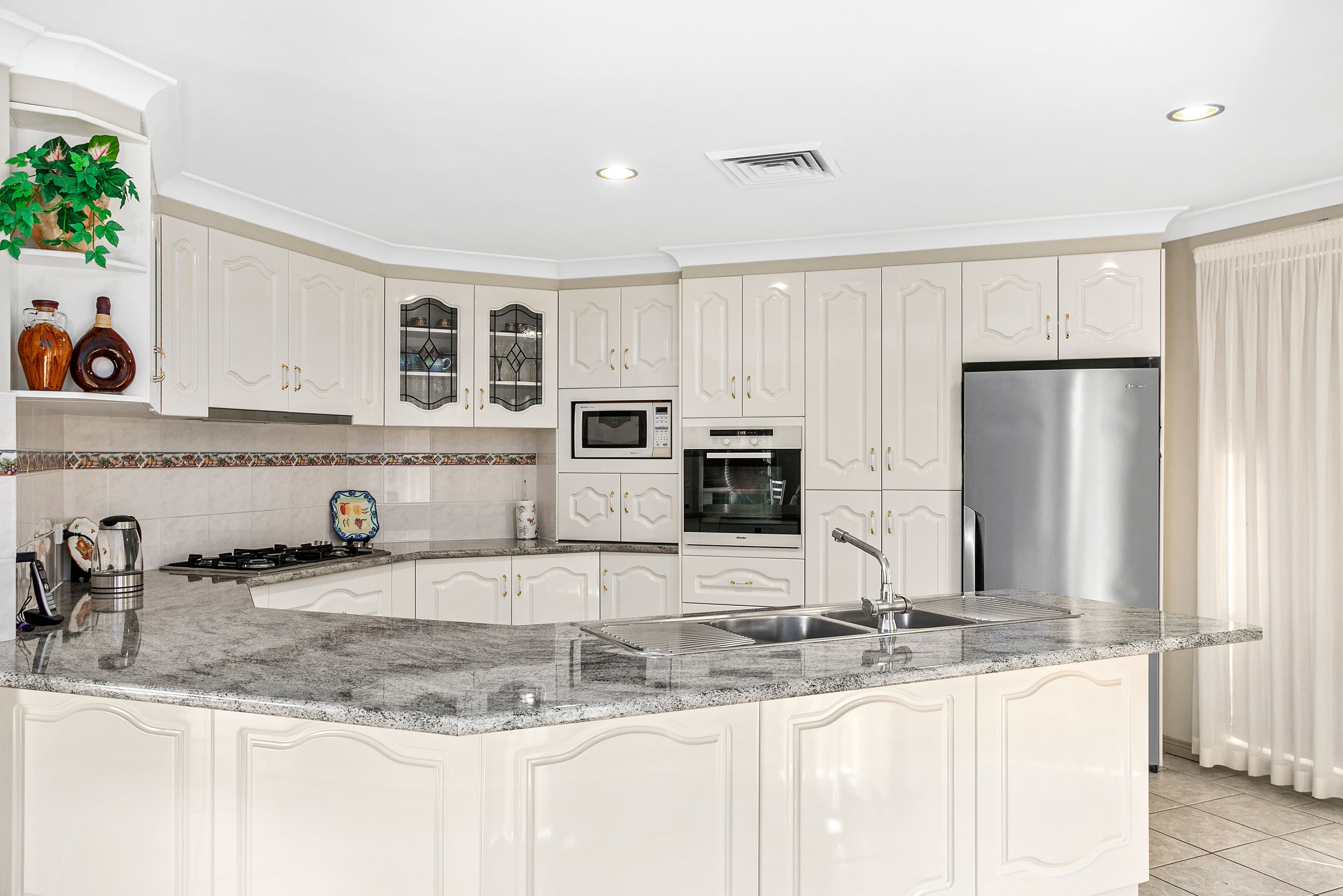 18 Matthews Drive, Mount Warrigal NSW 2528, Mount Warrigal - Thumbnail 3