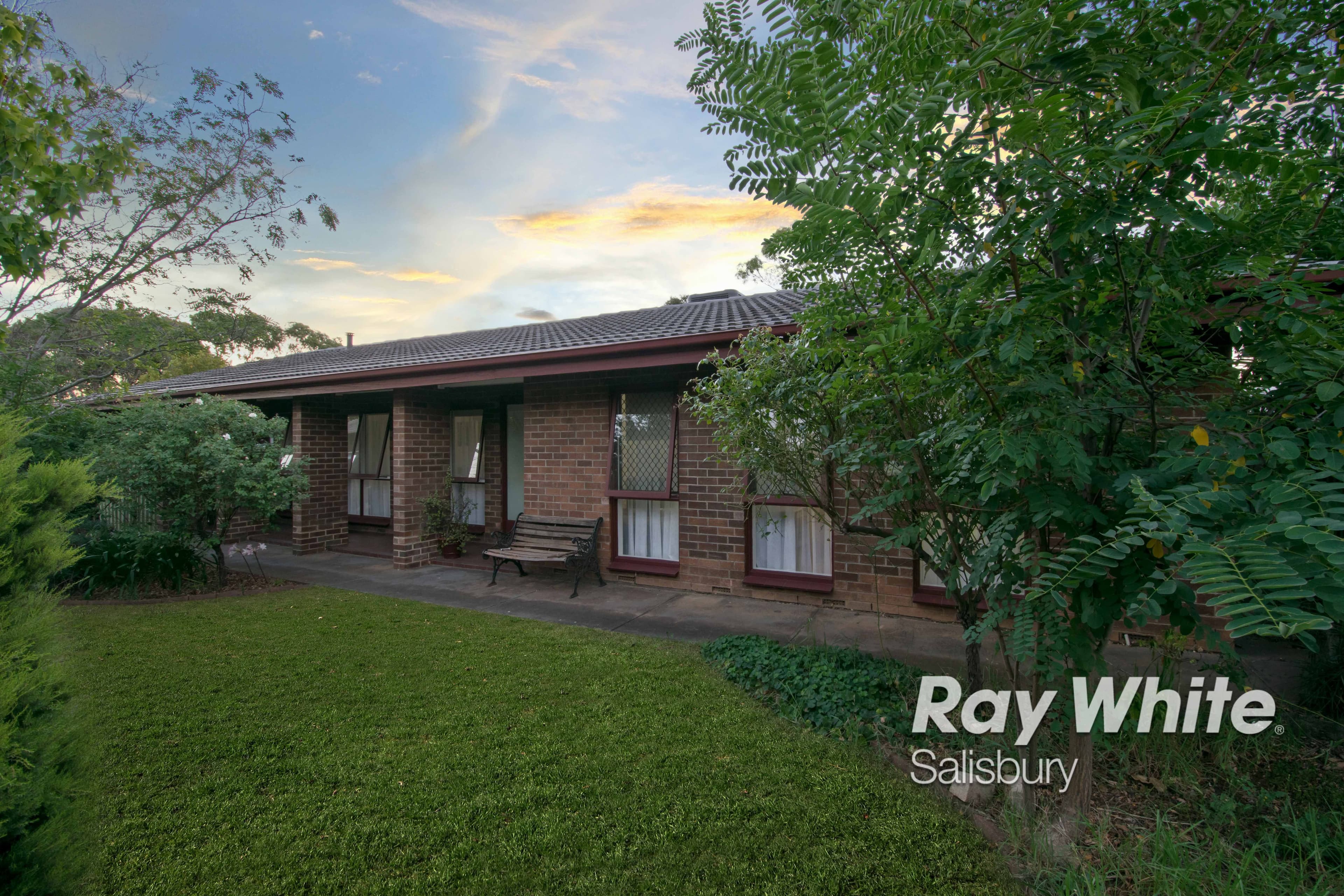 17 Lincoln Avenue, Salisbury East SA 5109, Salisbury East - Image 1