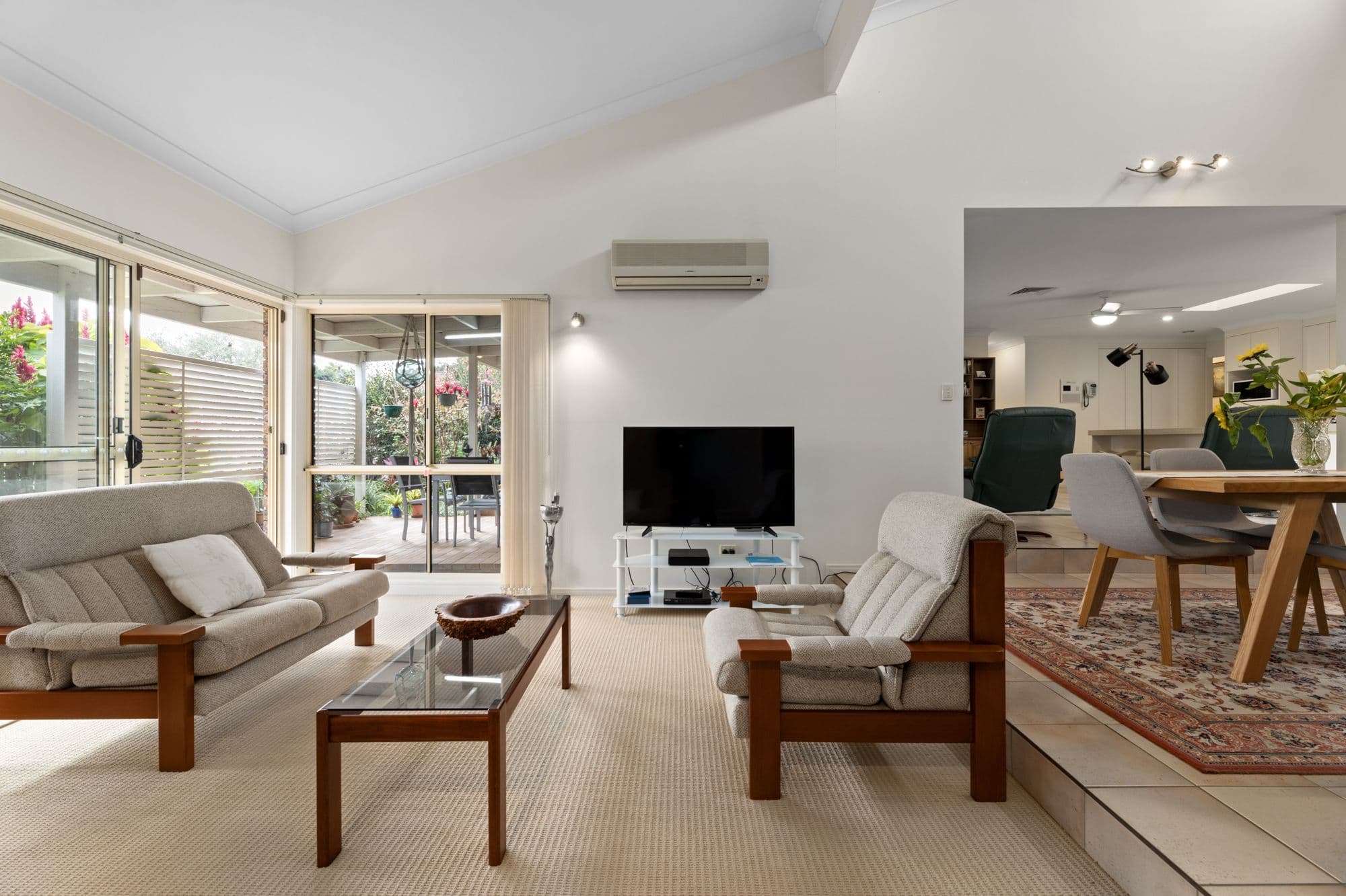 1 Magnolia Place, Carseldine QLD 4034, Carseldine - Thumbnail 2