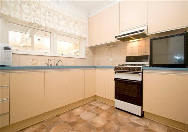 64 McEwan Road, HEIDELBERG HEIGHTS VIC 3081, Heidelberg Heights - Thumbnail 3