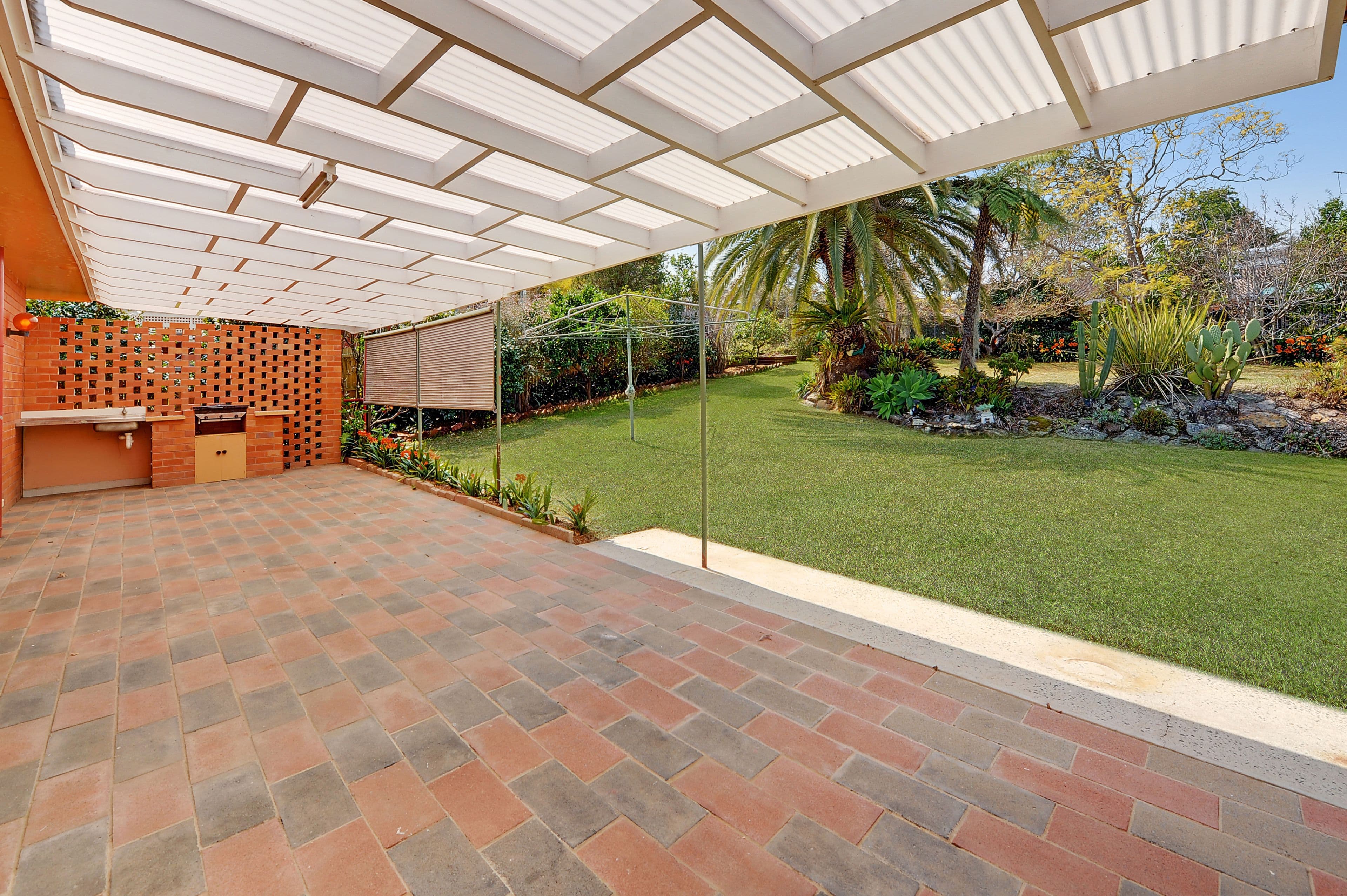 29 Hinemoa Avenue, Normanhurst - Thumbnail 3