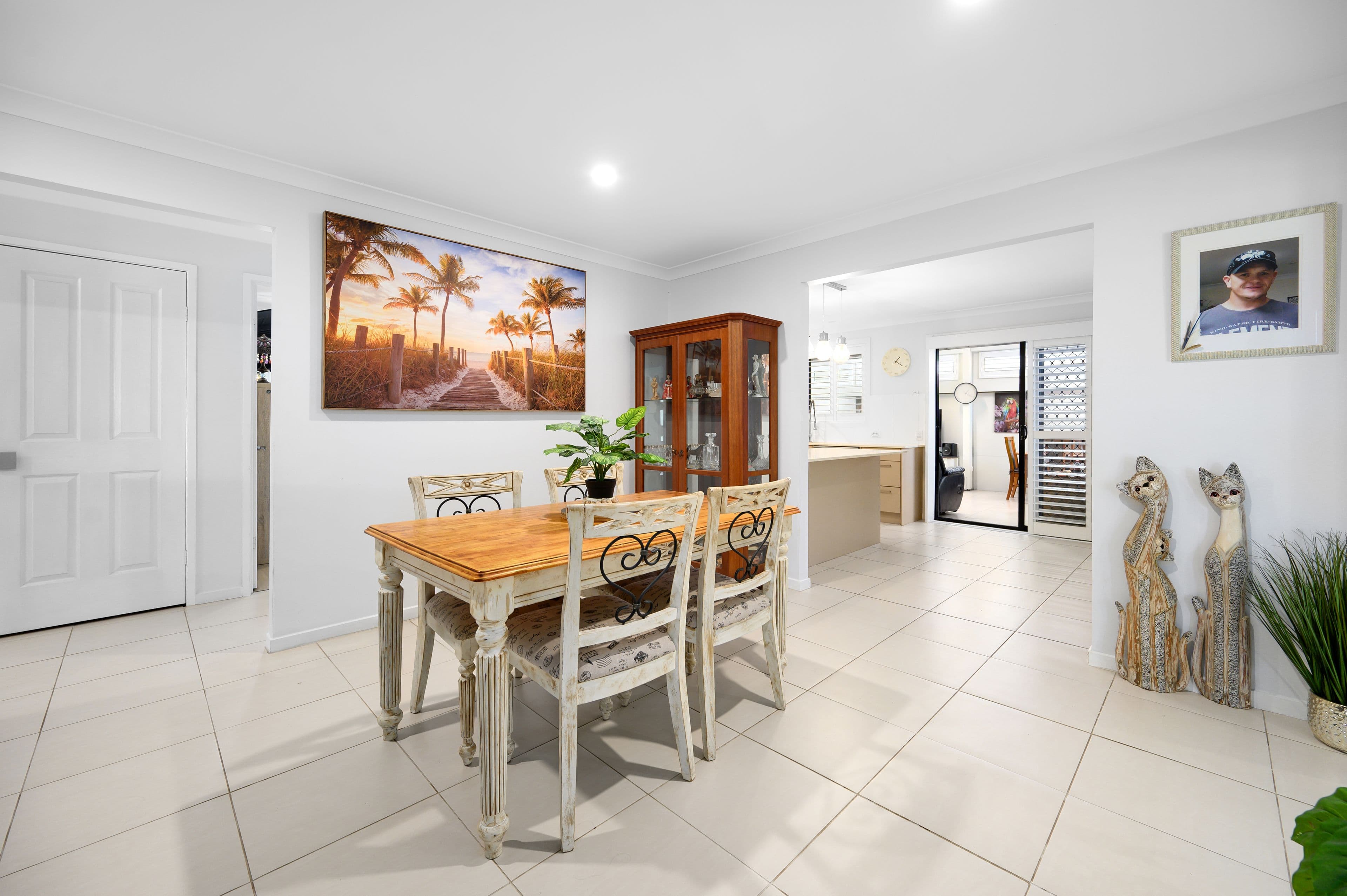 16 Menindee Avenue, Coombabah QLD 4216, Coombabah - Thumbnail 3