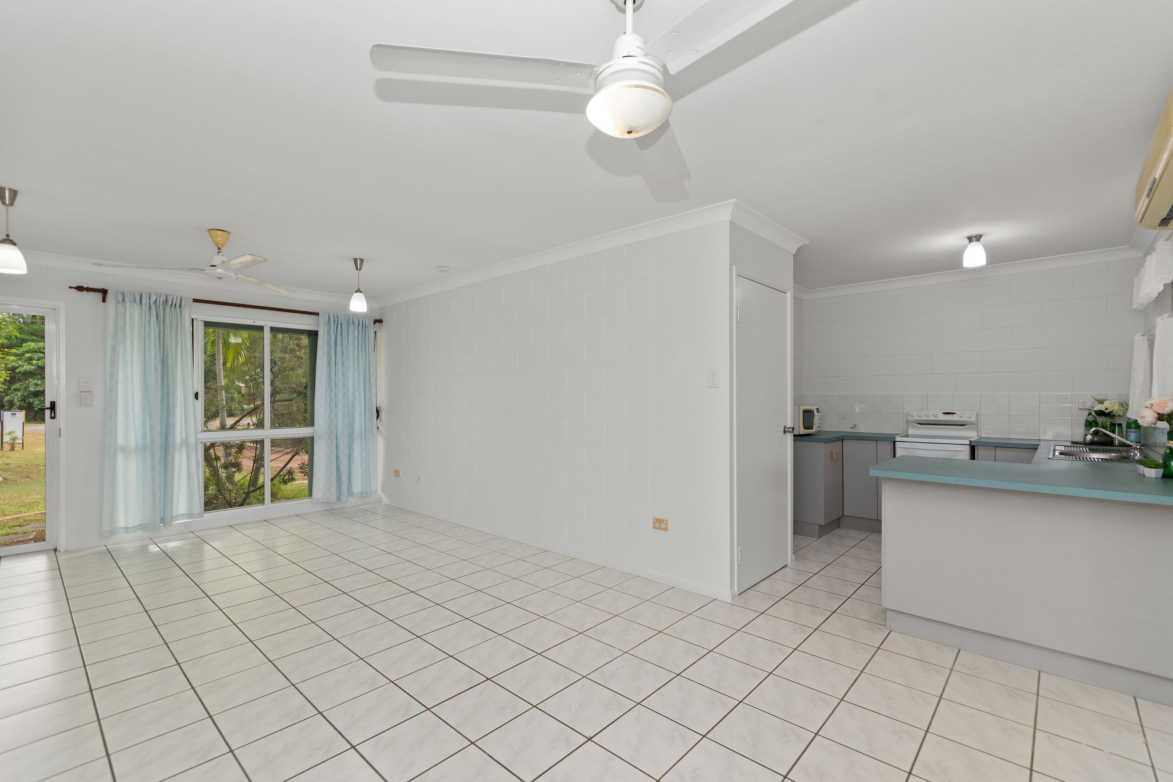 2 Bahama Court, Mount Low QLD 4818, Mount Low - Thumbnail 3