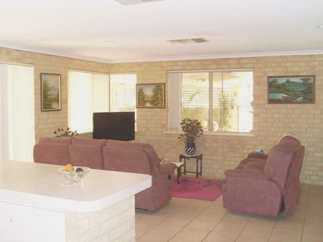 4 Onedin Court, WANDINA WA 6530, Wandina - Thumbnail 6