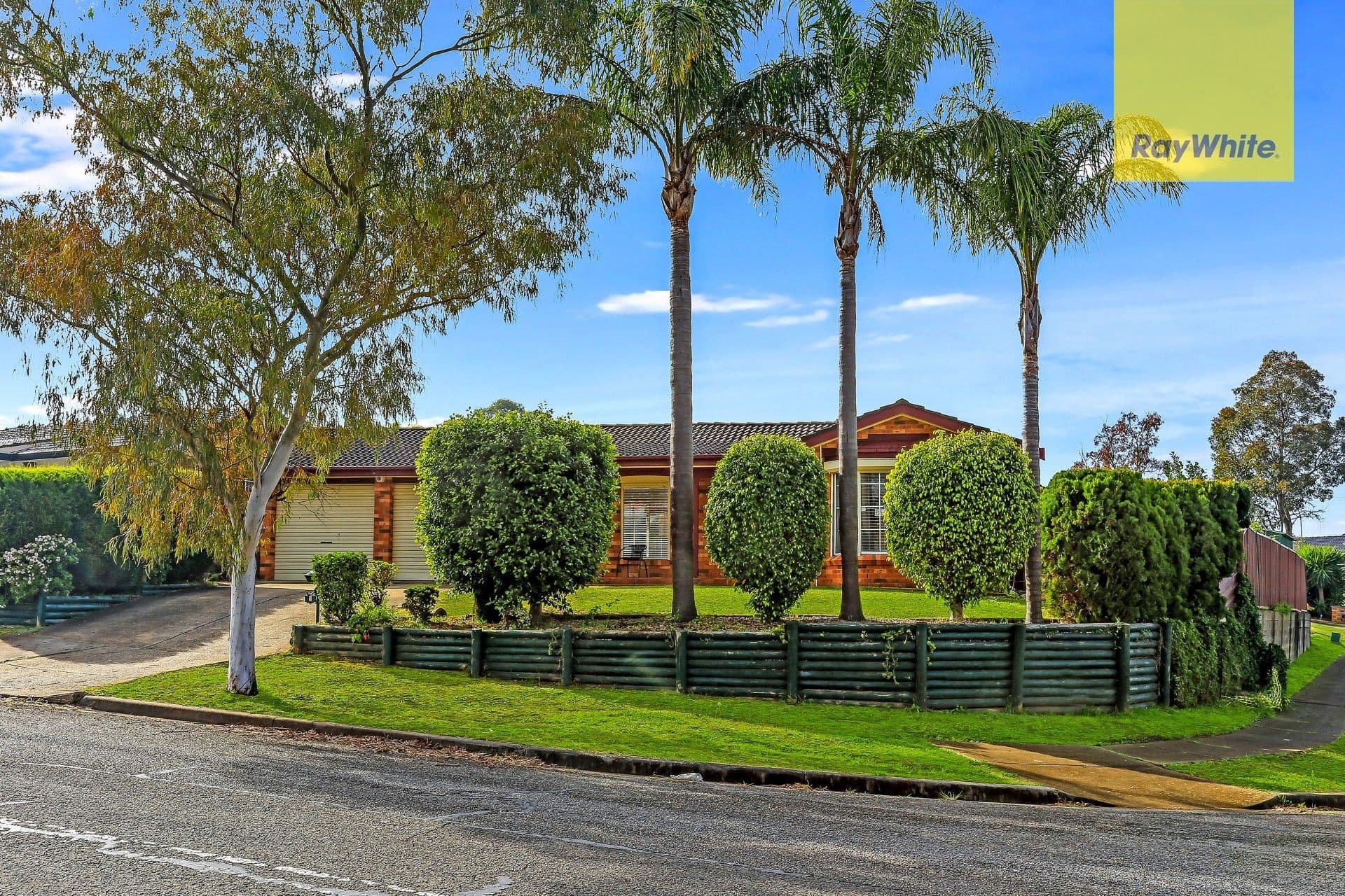 9 Flinders Crescent, Hinchinbrook NSW 2168, Hinchinbrook - Thumbnail 2