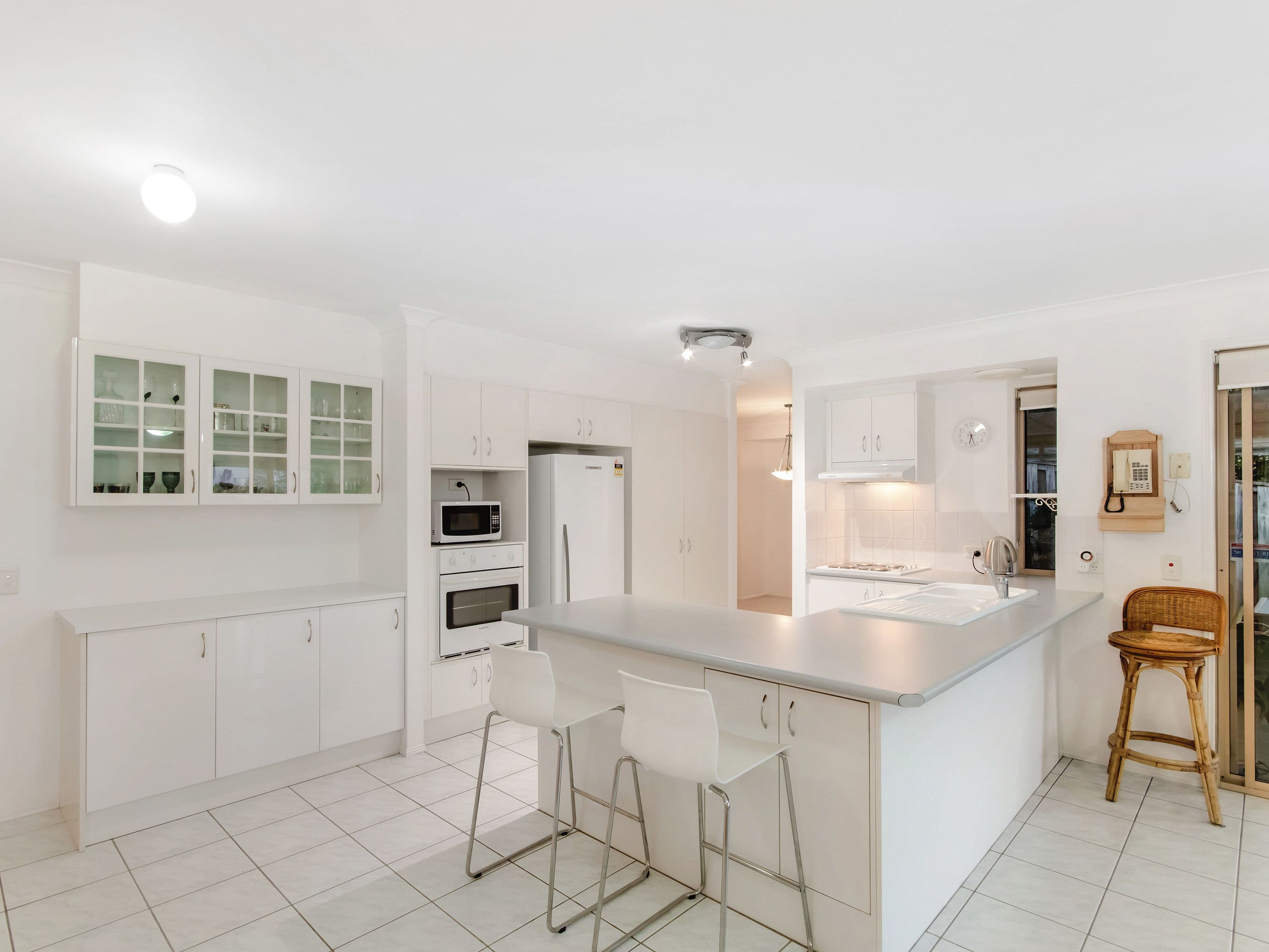 15 Crestridge Crescent, Oxenford QLD 4210, Oxenford - Thumbnail 4