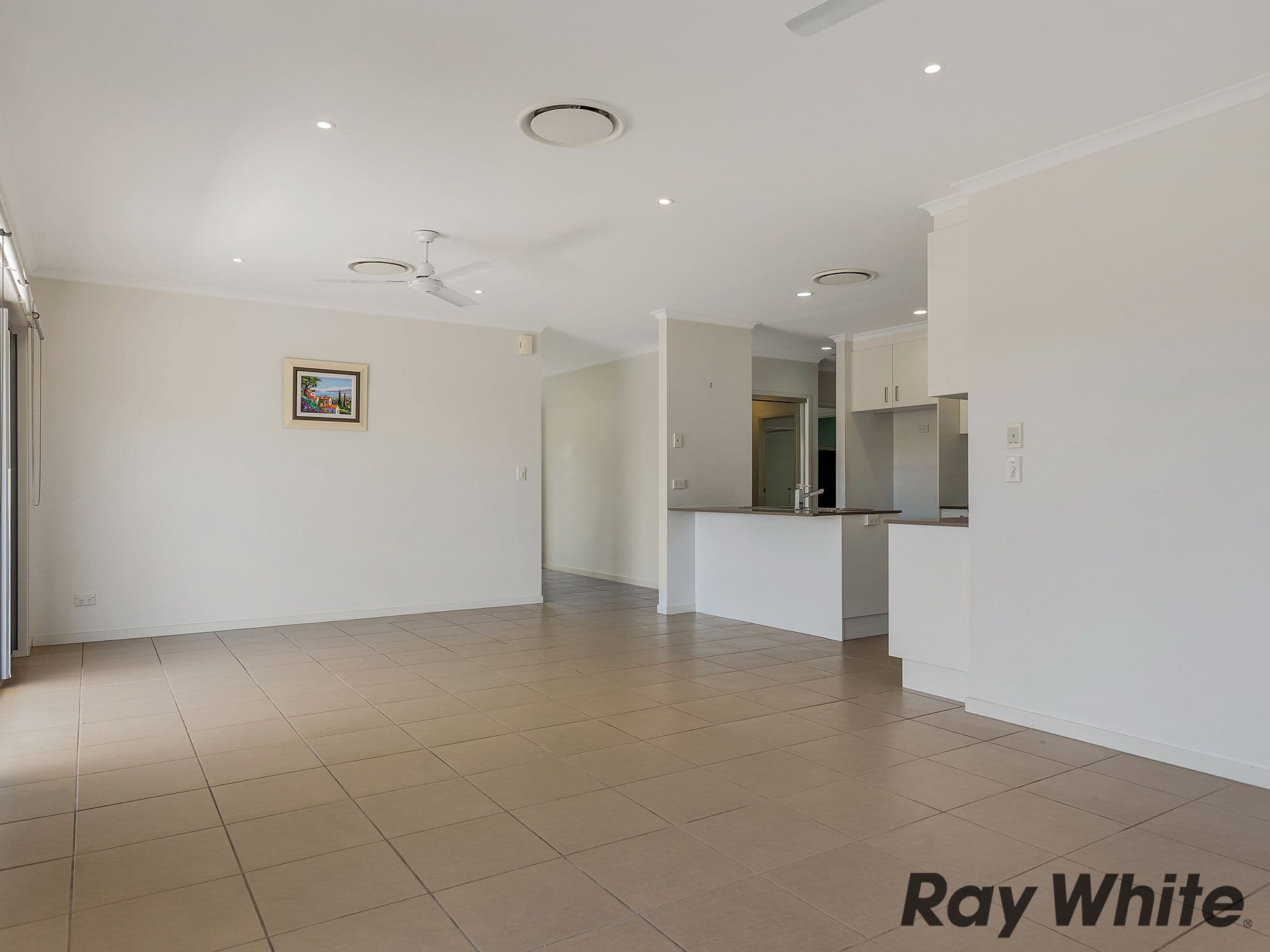 18 Hillside Circuit, Chermside West QLD 4032, Chermside West - Thumbnail 4