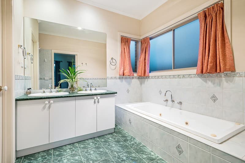 22 Saxon Street, Doncaster, VIC 3108, Doncaster - Thumbnail 6