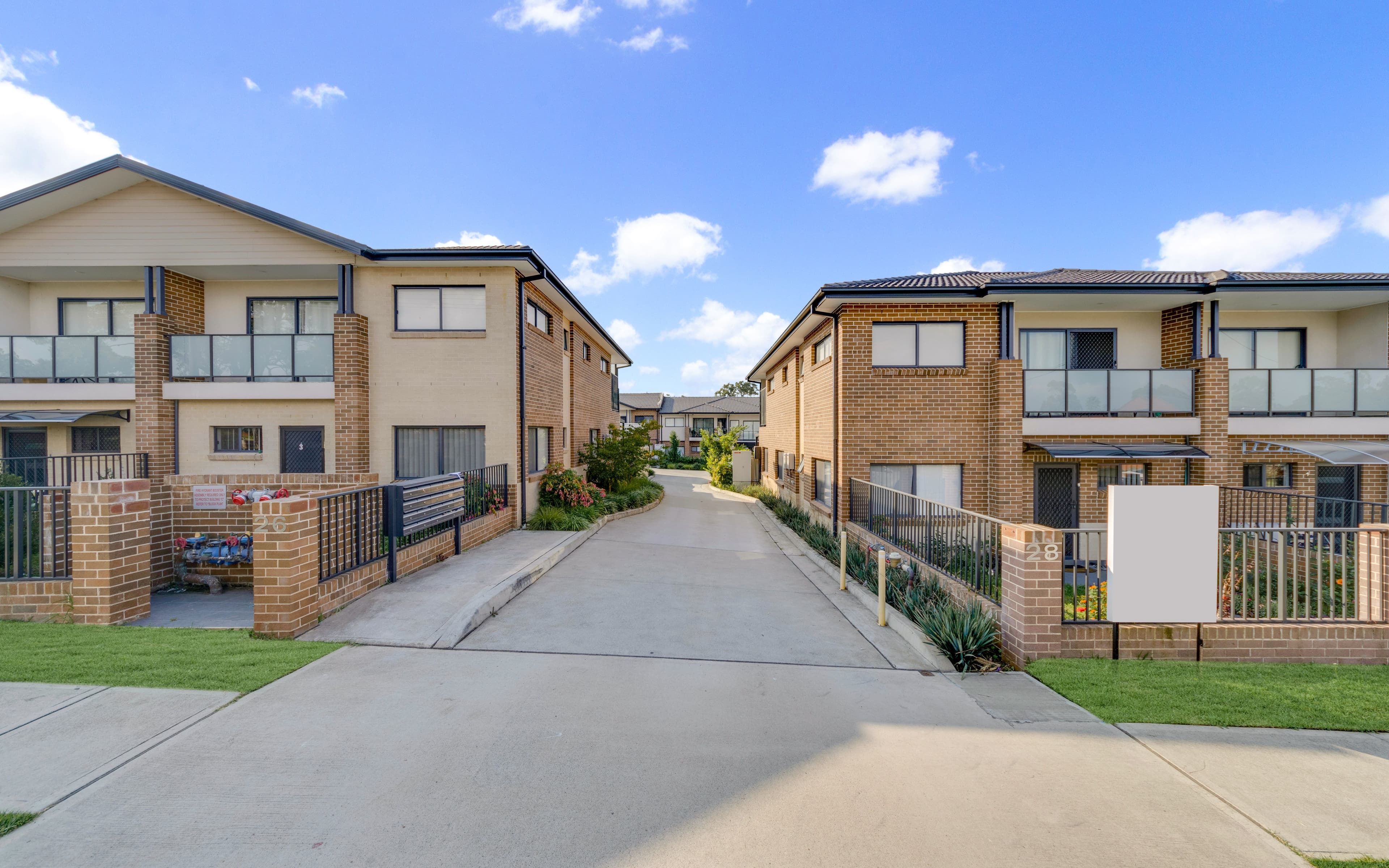 10/26-28 Third Avenue, Macquarie Fields NSW 2564, Macquarie Fields - Image 1