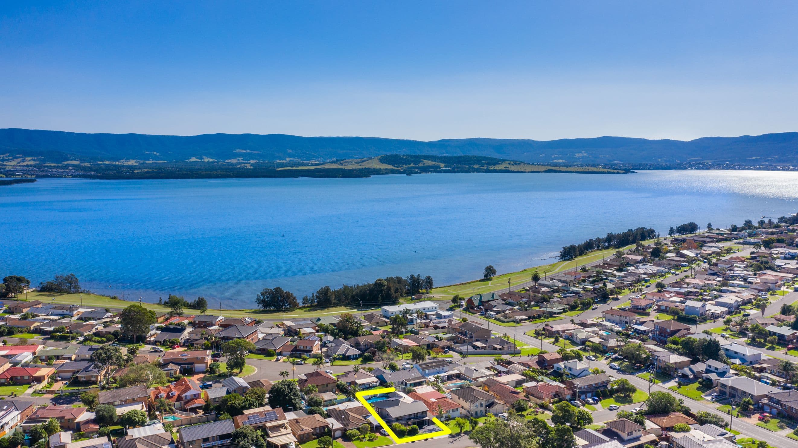 10 Hayes Avenue, Mount Warrigal NSW 2528, Mount Warrigal - Thumbnail 3