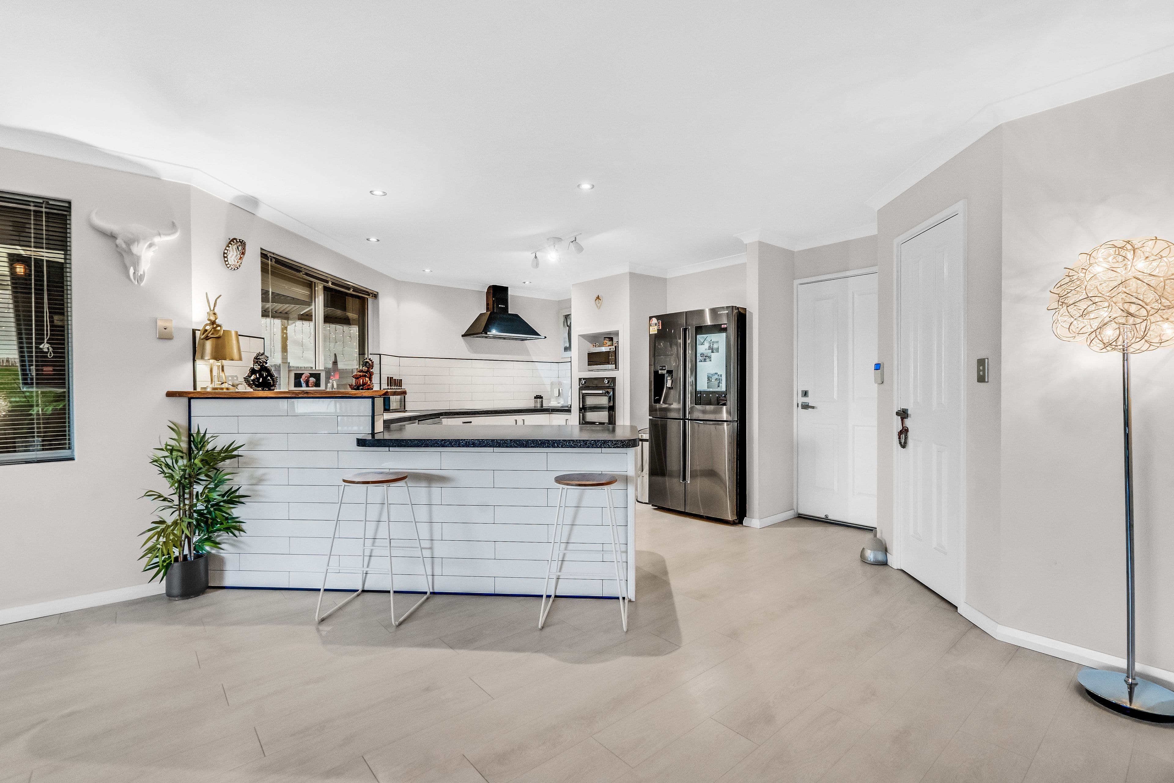16 Batavia Avenue, Wannanup WA 6210, Wannanup - Thumbnail 4