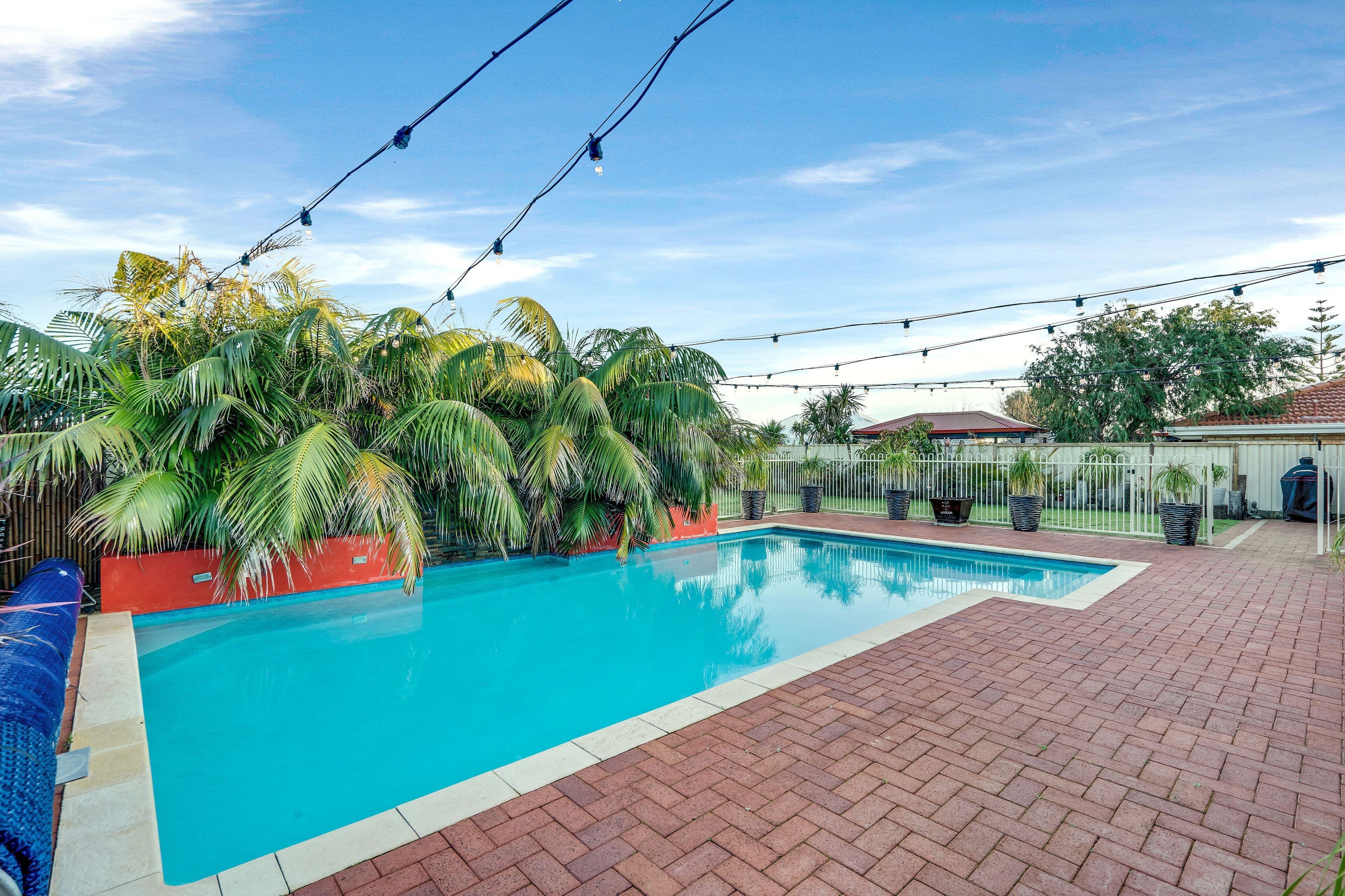 16 Batavia Avenue, Wannanup WA 6210, Wannanup - Thumbnail 8