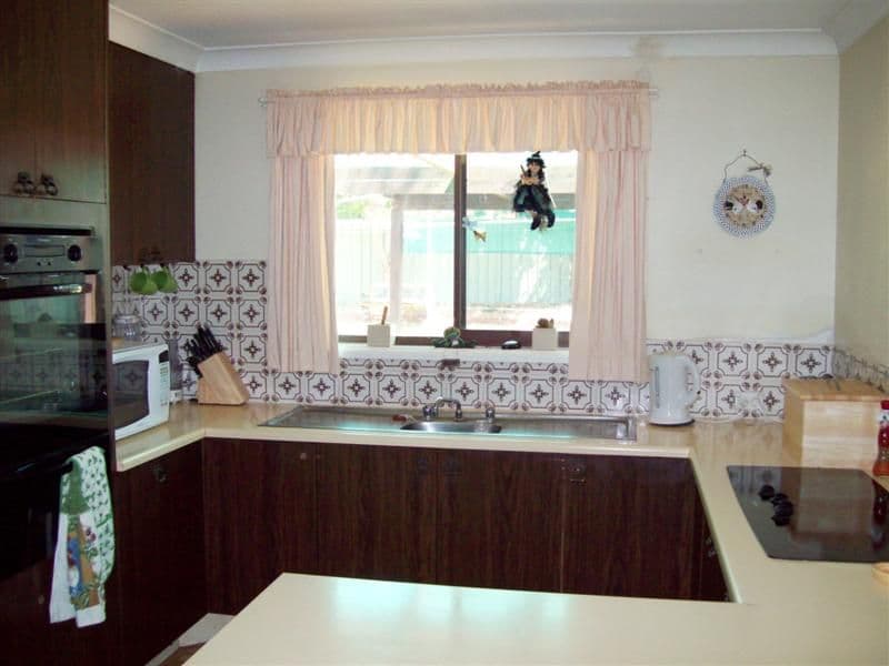 46  Springfield Way, DUBBO NSW 2830, Dubbo - Thumbnail 2