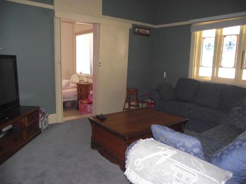 32  Elizabeth, PARKES NSW 2870, Parkes - Thumbnail 3
