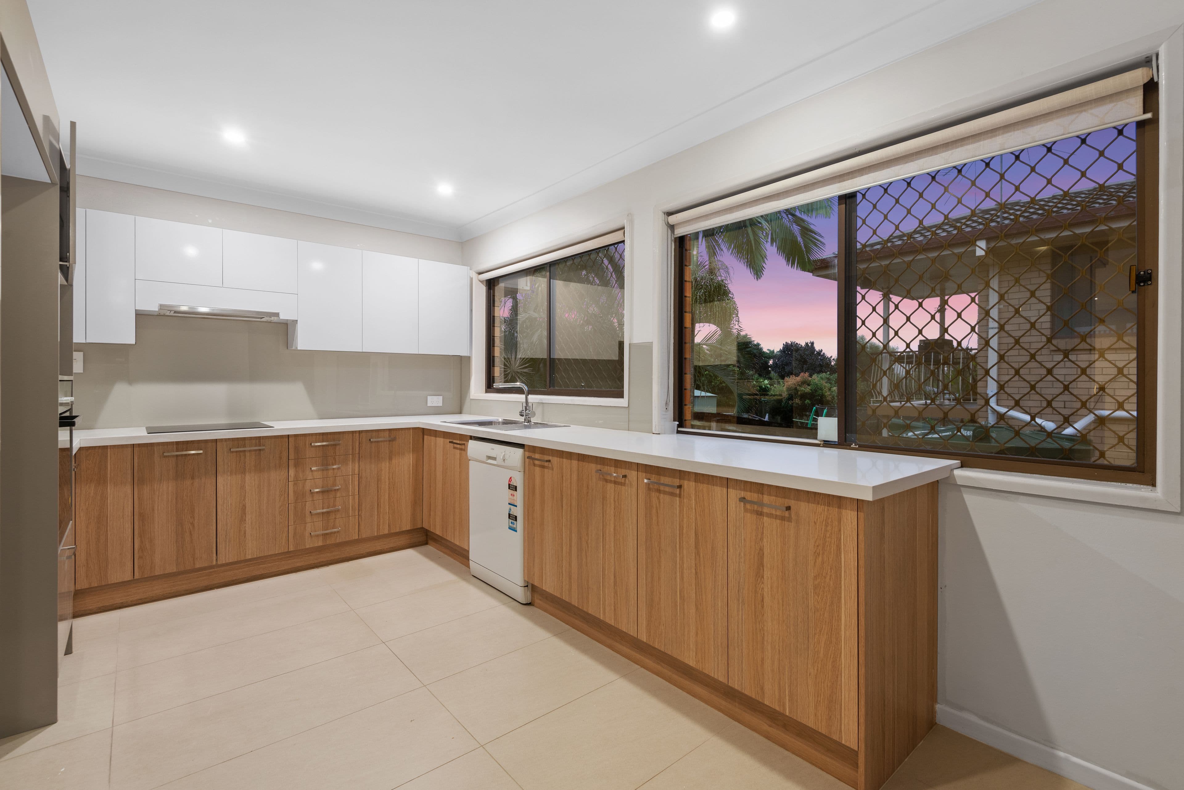 9 Cranberry Street, Eight Mile Plains QLD 4113, Eight Mile Plains - Thumbnail 5