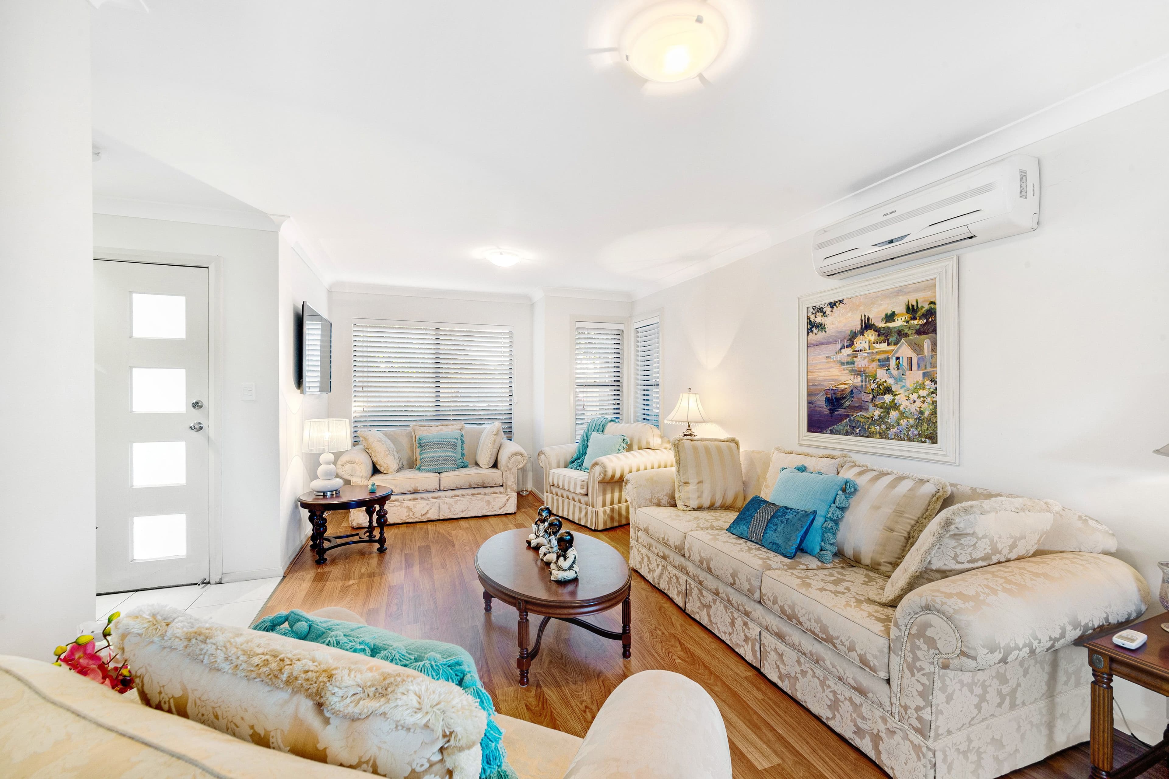 1/10 Harry Close, Blue Haven NSW 2262, Blue Haven - Thumbnail 2