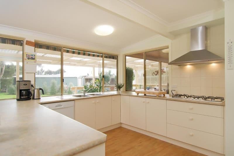 17 Barakee Drive, SOMERVILLE VIC 3912, Somerville - Thumbnail 4